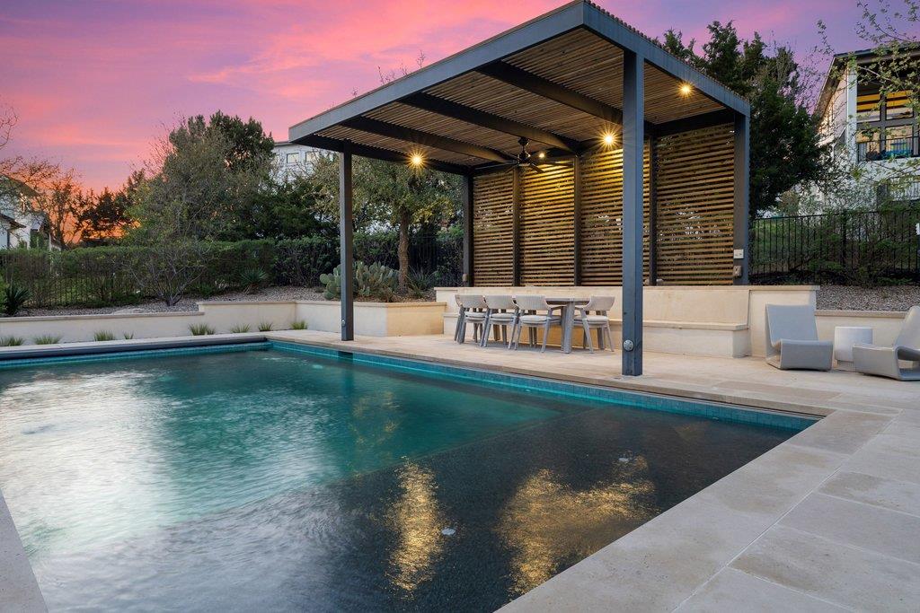 305 Ringtail Stream Dr, Lakeway, TX 78738