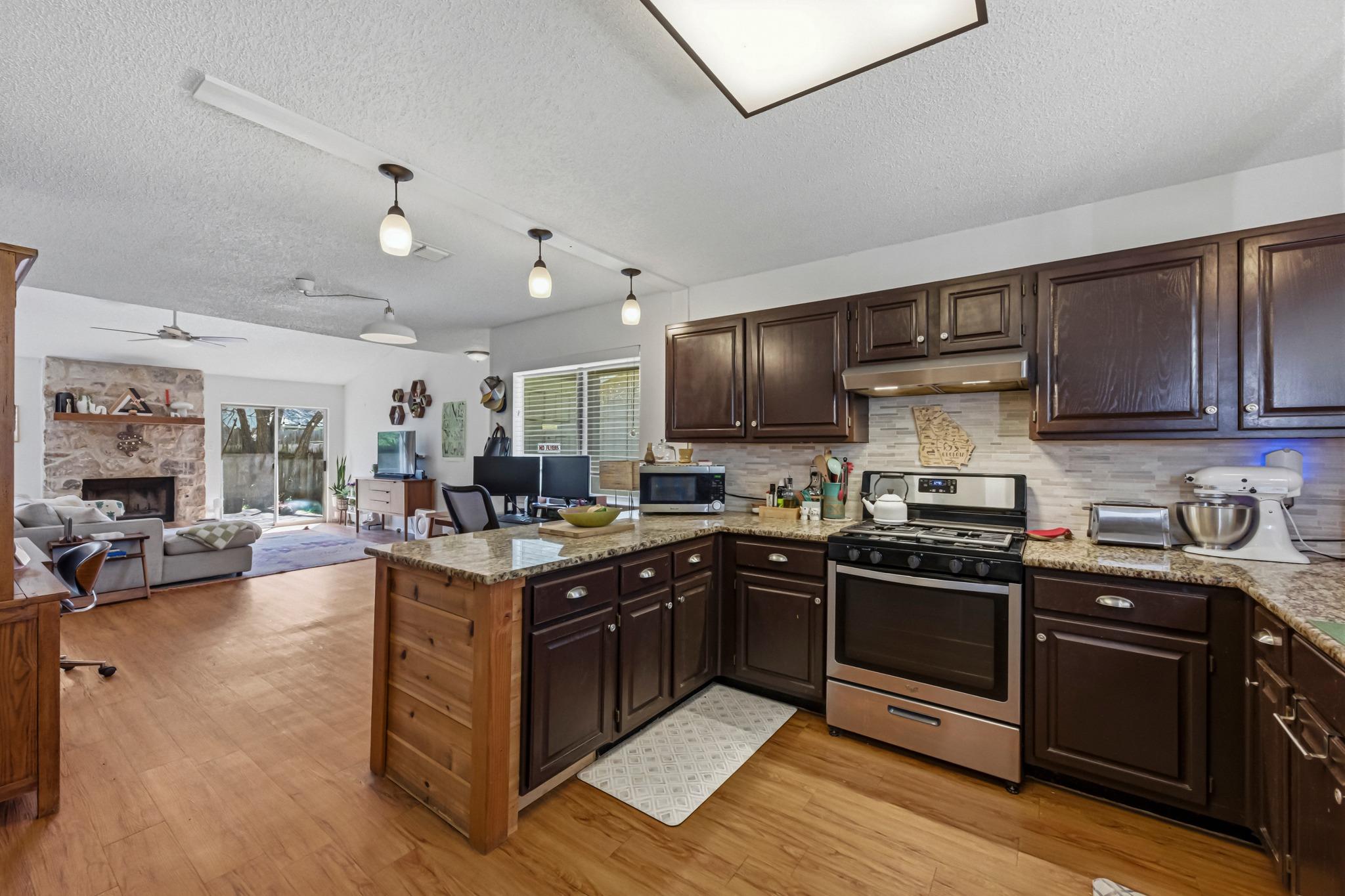 5116 Ganymede Dr, Austin, TX 78727