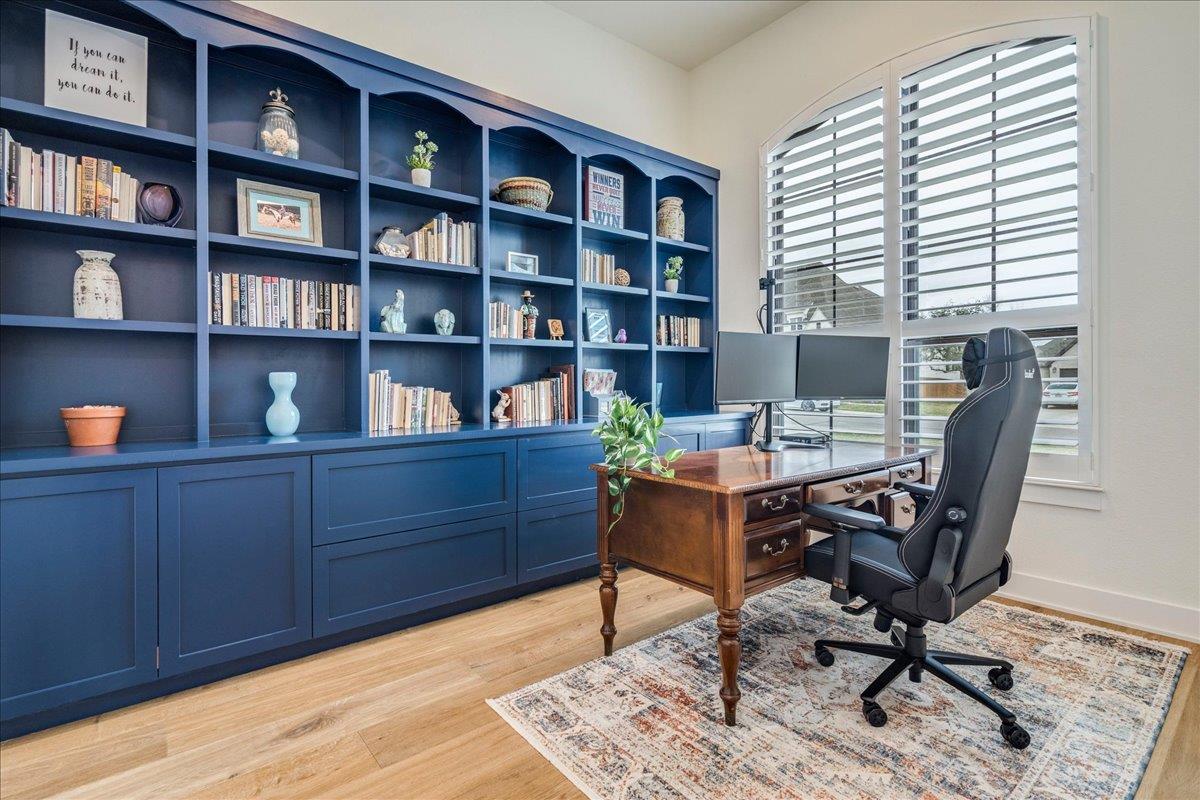 232 Indian Grass Cv, Austin, TX 78737