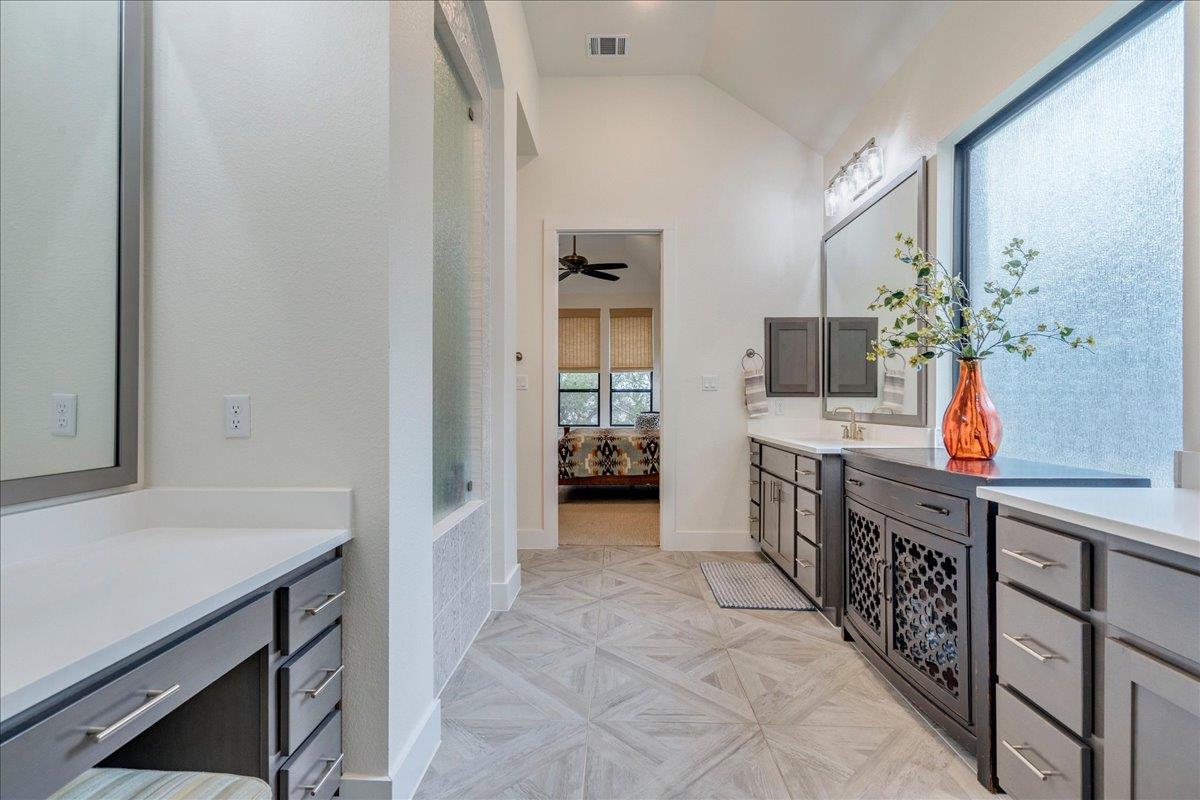 232 Indian Grass Cv, Austin, TX 78737