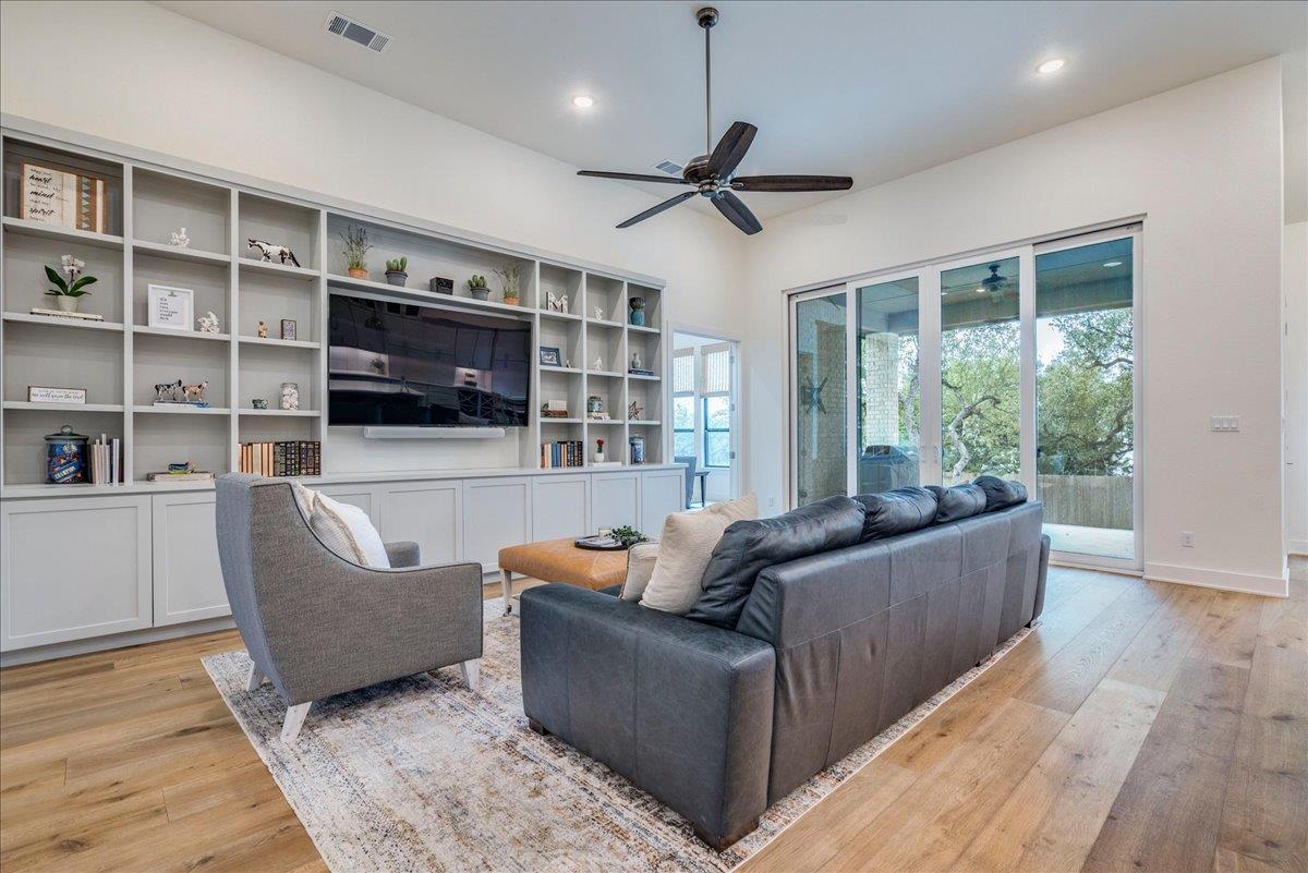 232 Indian Grass Cv, Austin, TX 78737