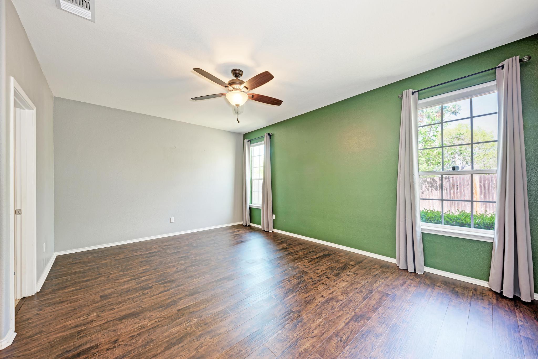 1412 Berlin Ln, Austin, TX 78753