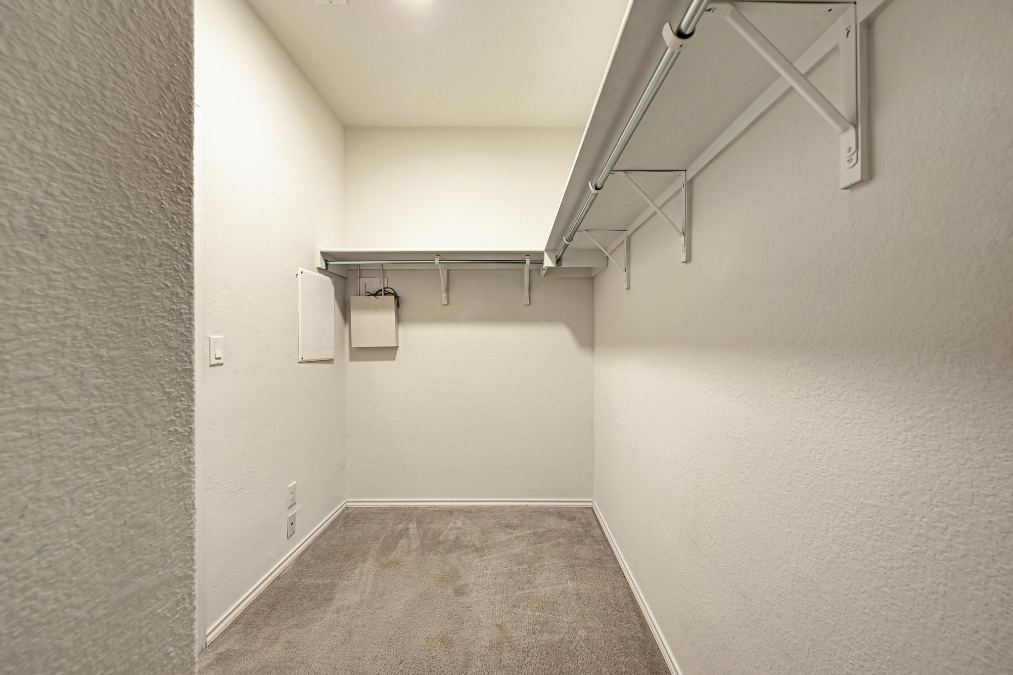 1412 Berlin Ln, Austin, TX 78753