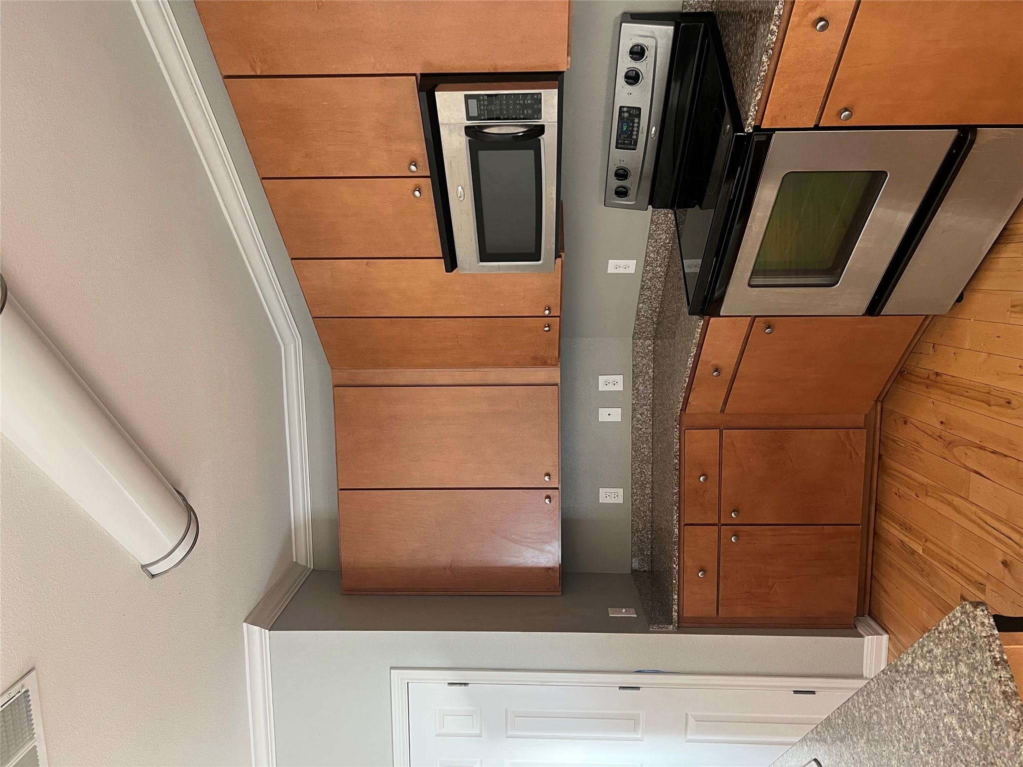 2502 Leon St # 301, Austin, TX 78705