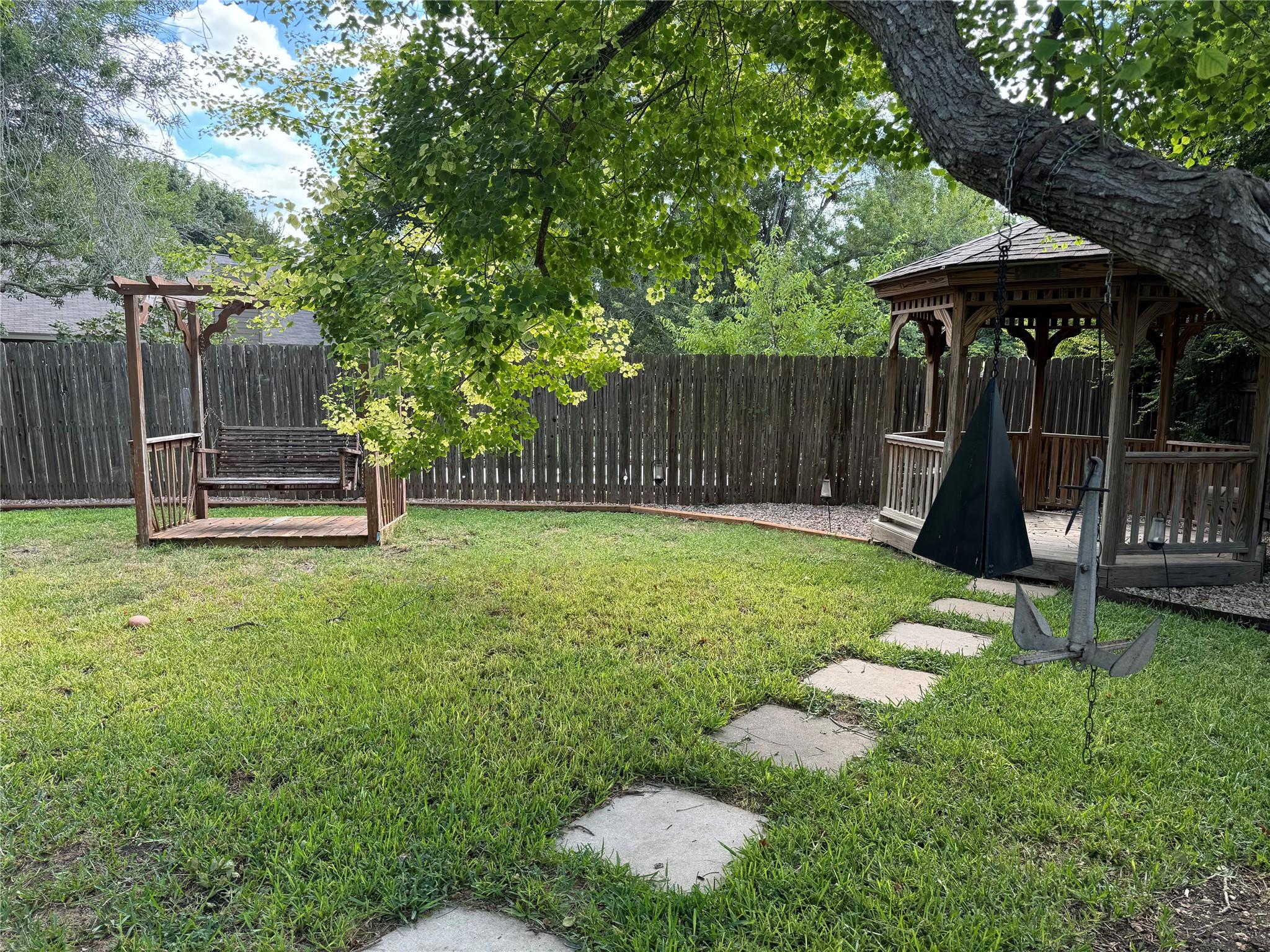 291 Brian Ln, Kyle, TX 78640