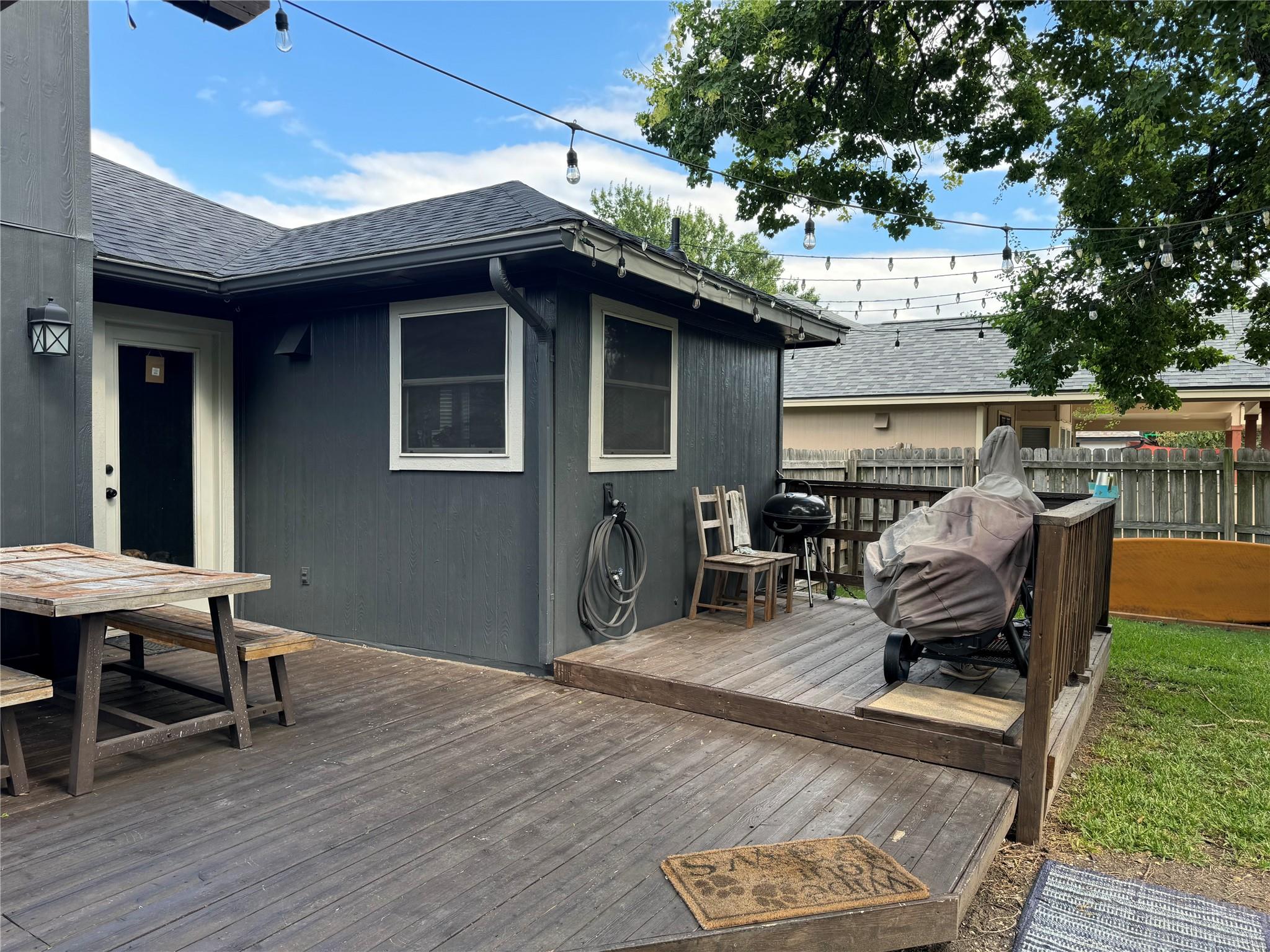 291 Brian Ln, Kyle, TX 78640