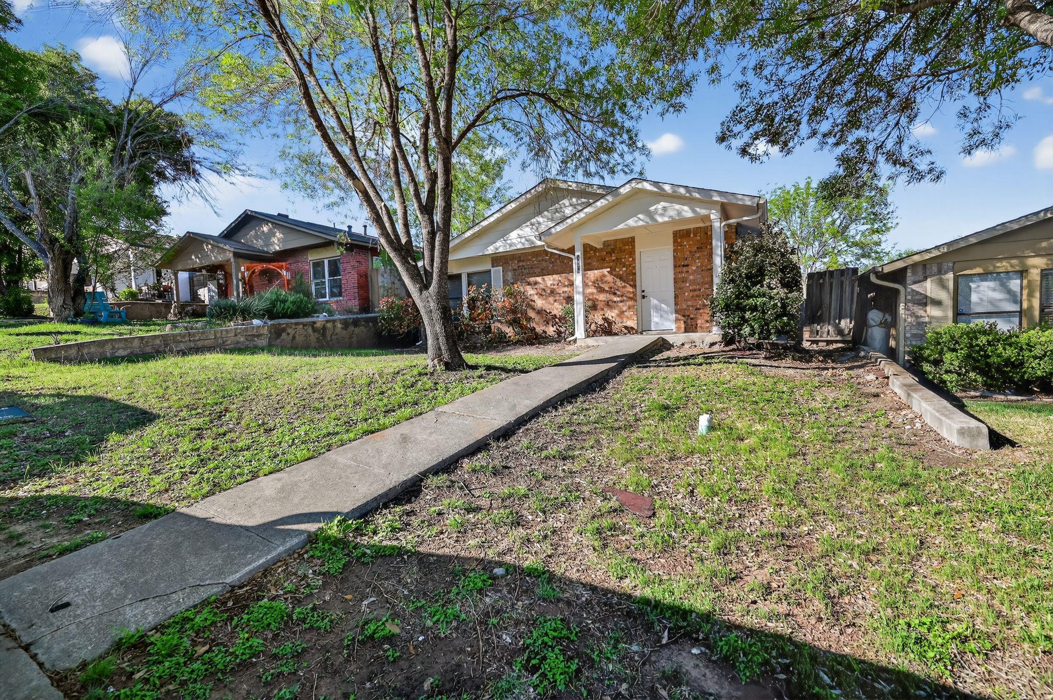 5928 SIGNAL Pt, Austin, TX 78724