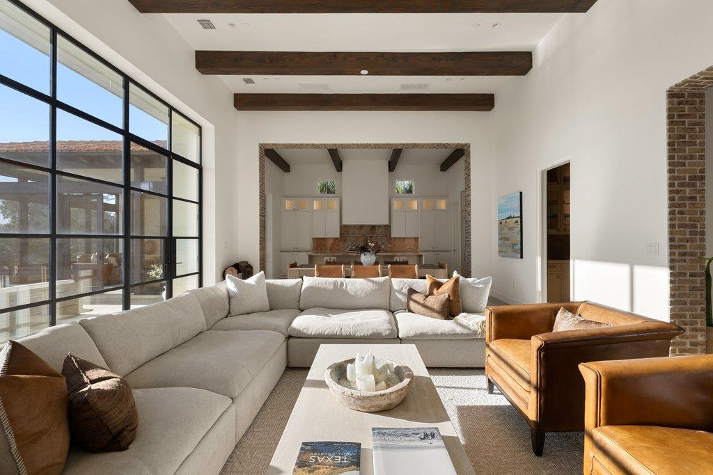 4401 Amarra Dr # 14, Austin, TX 78735