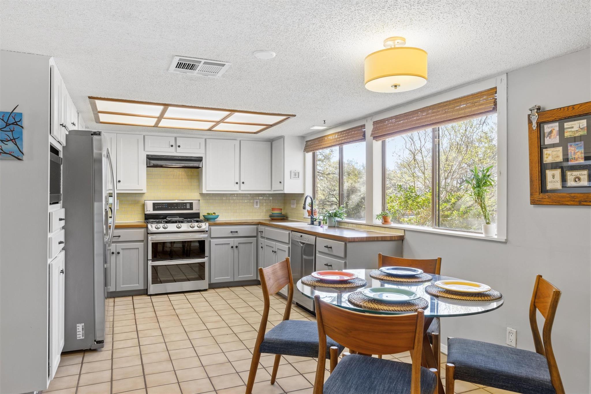 7113 Bill Hughes Rd, Austin, TX 78745