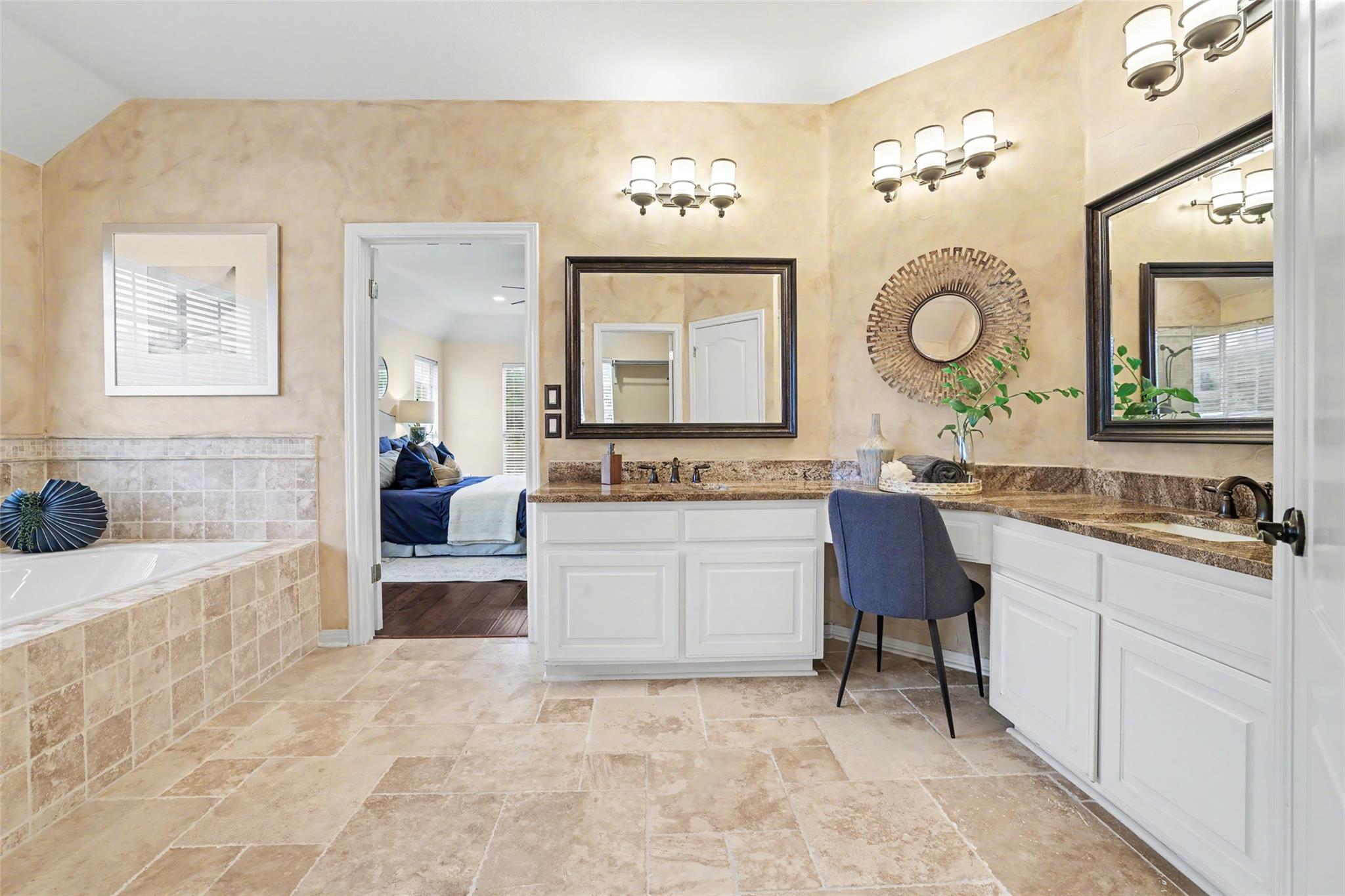 11121 COMISO PALA Path, Austin, TX 78726