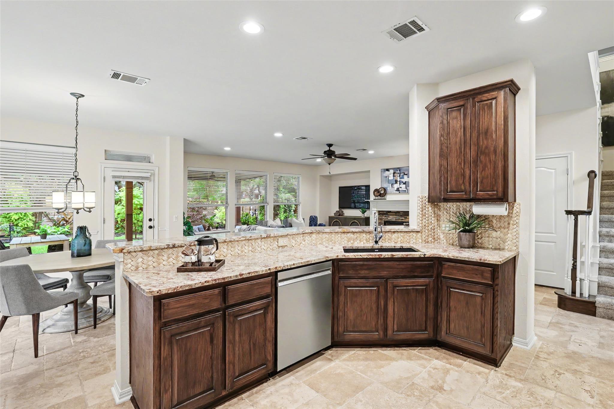 11121 COMISO PALA Path, Austin, TX 78726