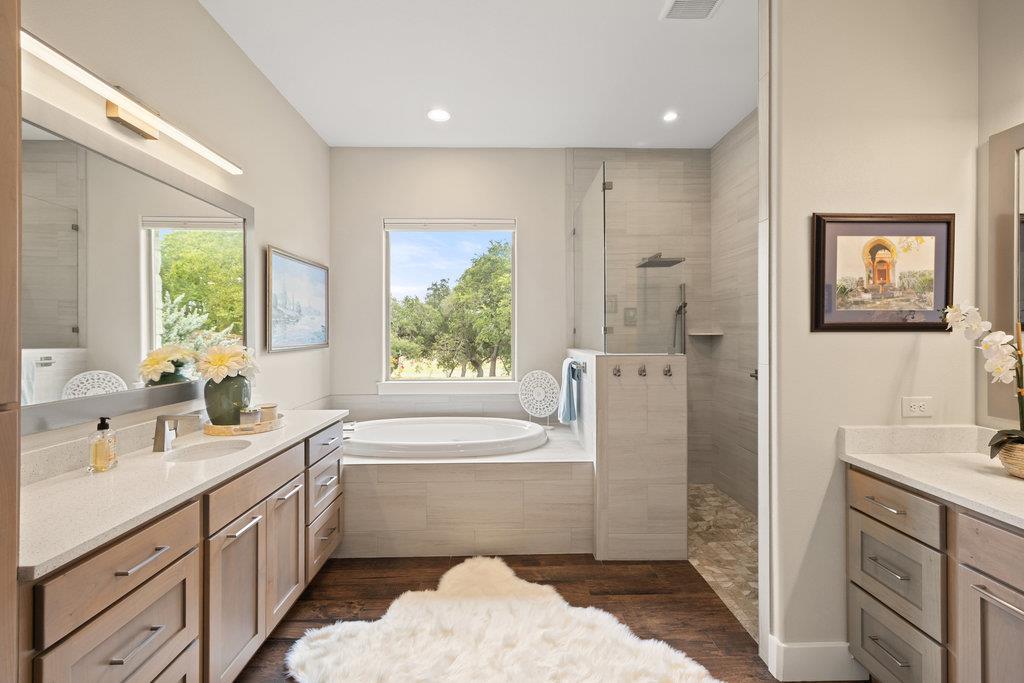 1313 Democrat St, Blanco, TX 78606