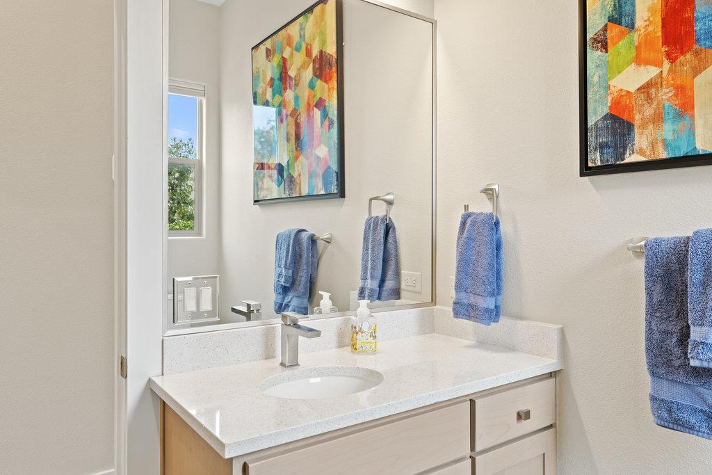 1313 Democrat St, Blanco, TX 78606