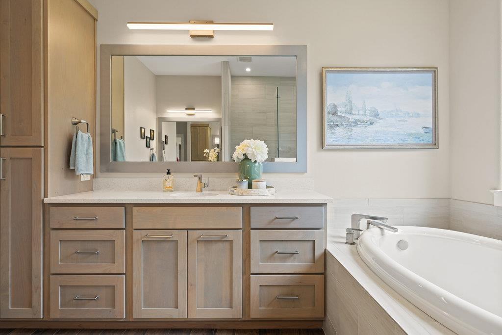 1313 Democrat St, Blanco, TX 78606