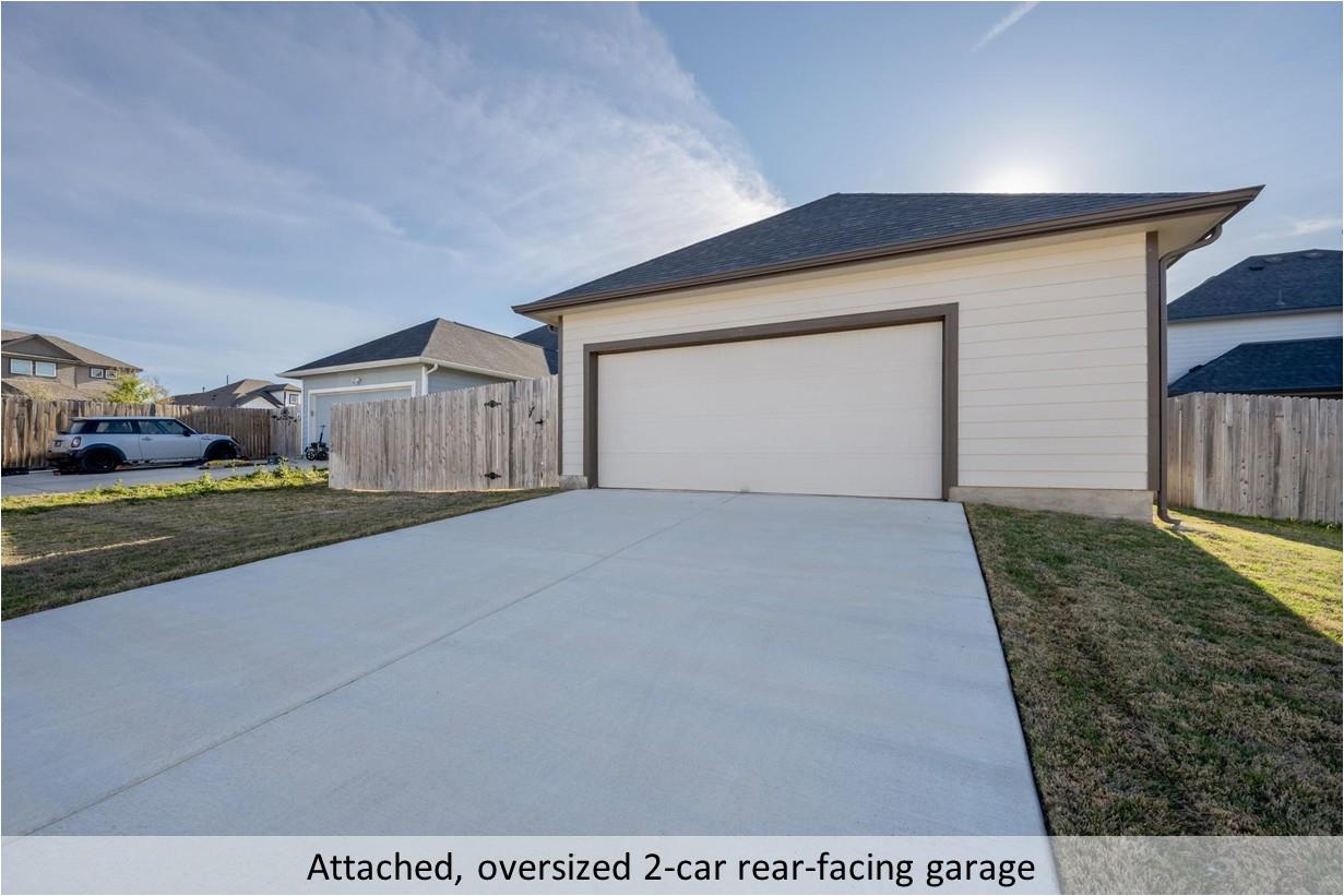 204 Bethany Creek Dr, Hutto, TX 78634