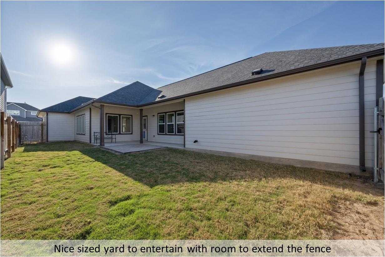 204 Bethany Creek Dr, Hutto, TX 78634