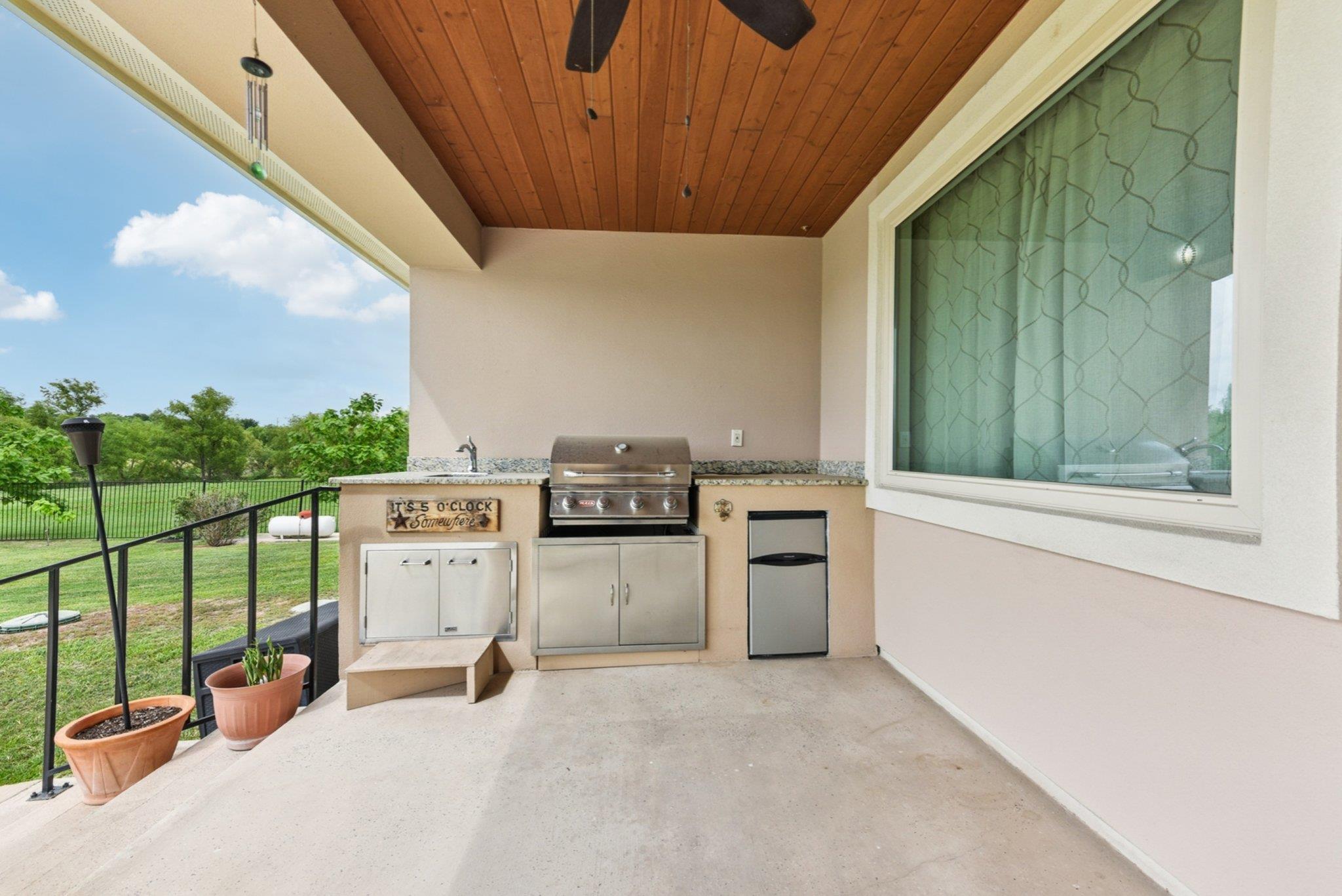 138 Gable St, Kyle, TX 78640