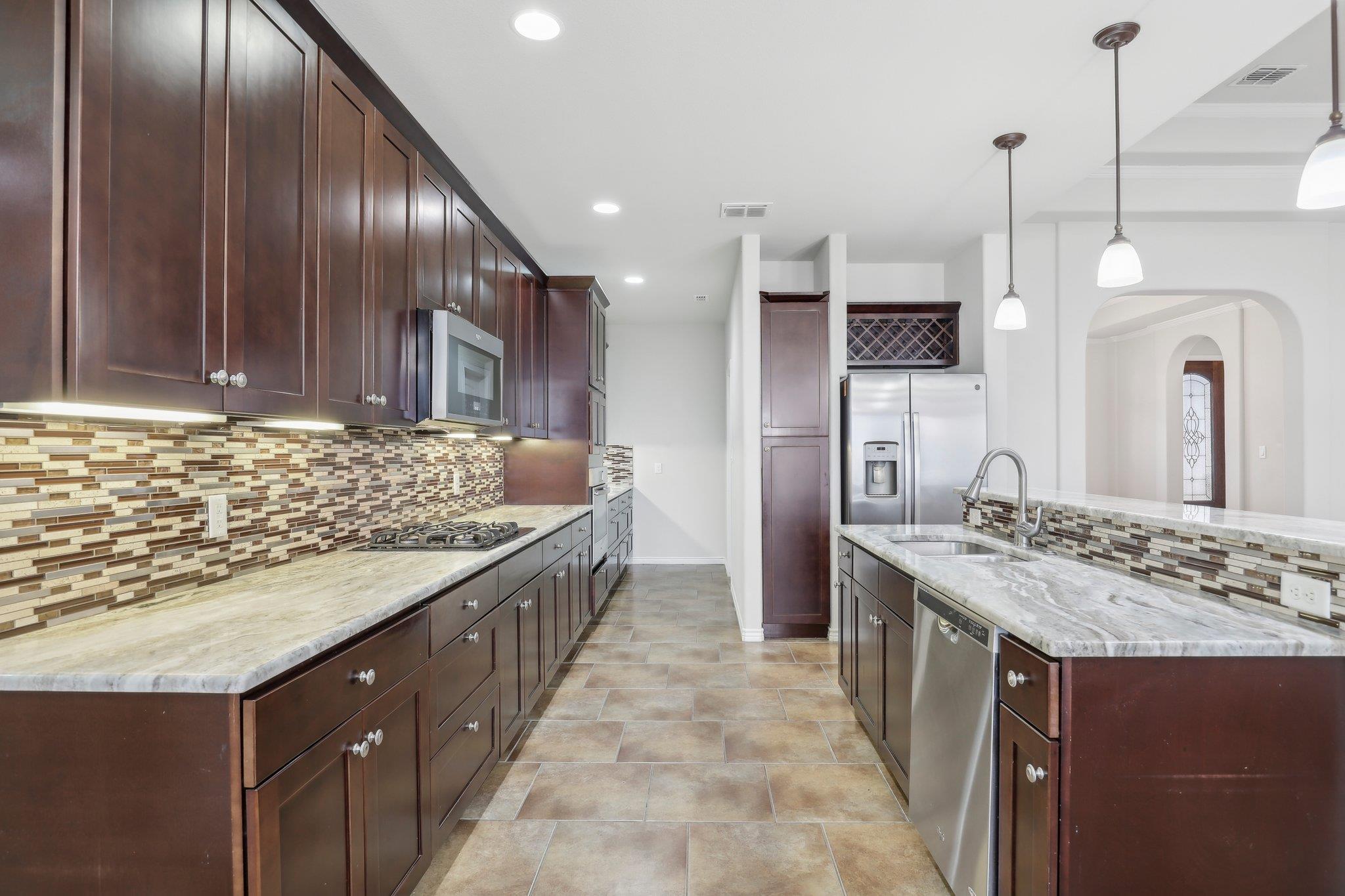 138 Gable St, Kyle, TX 78640