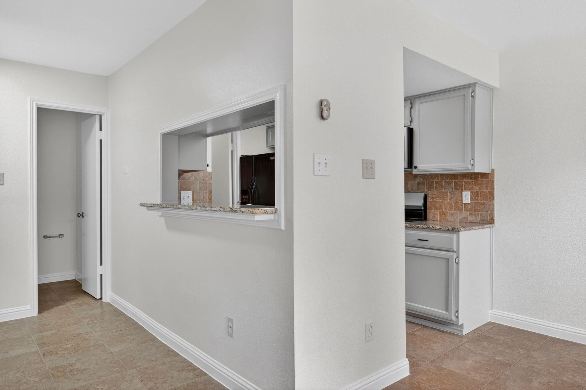 512 Eberhart Ln # 203, Austin, TX 78745