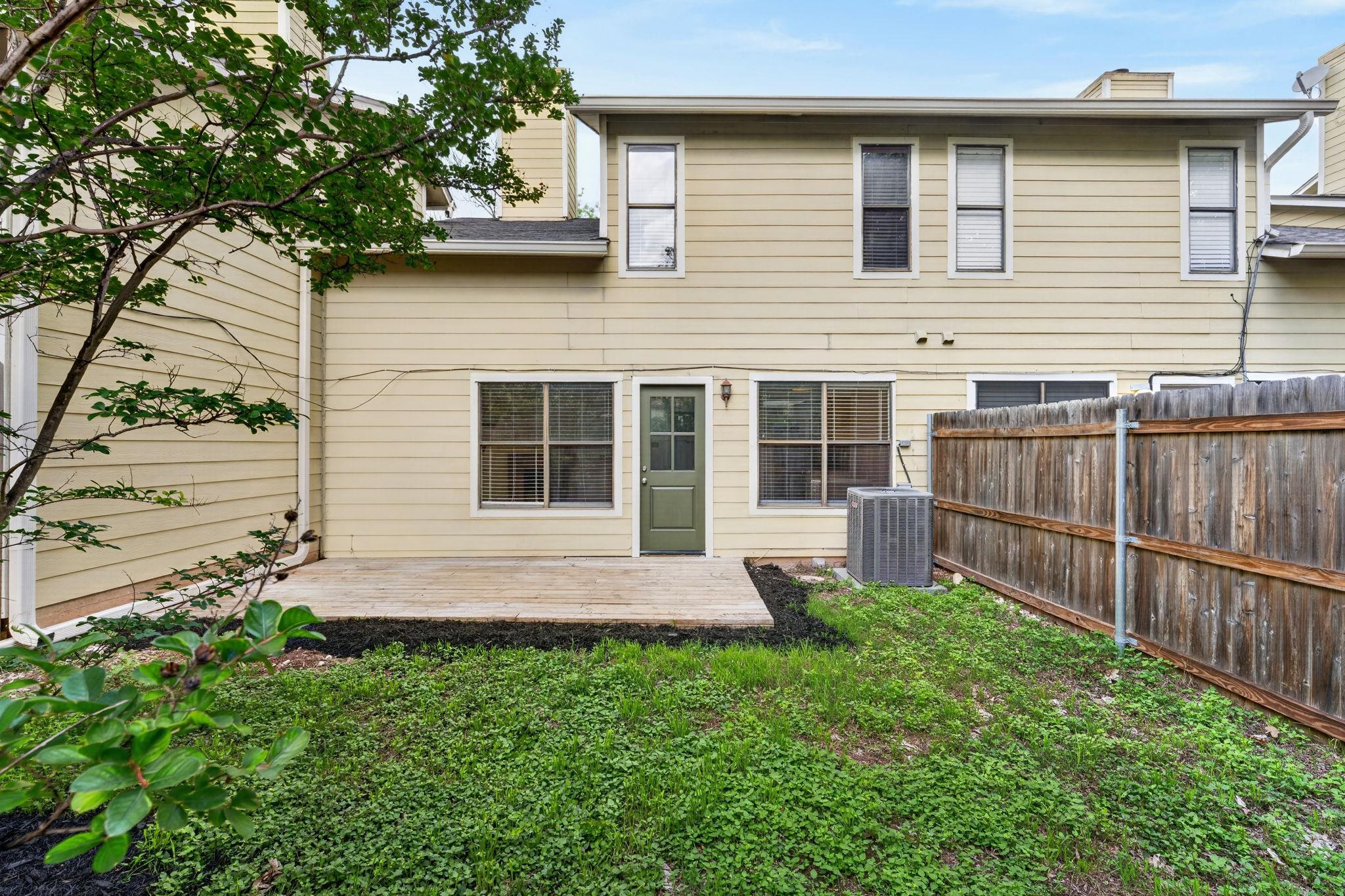 512 Eberhart Ln # 203, Austin, TX 78745