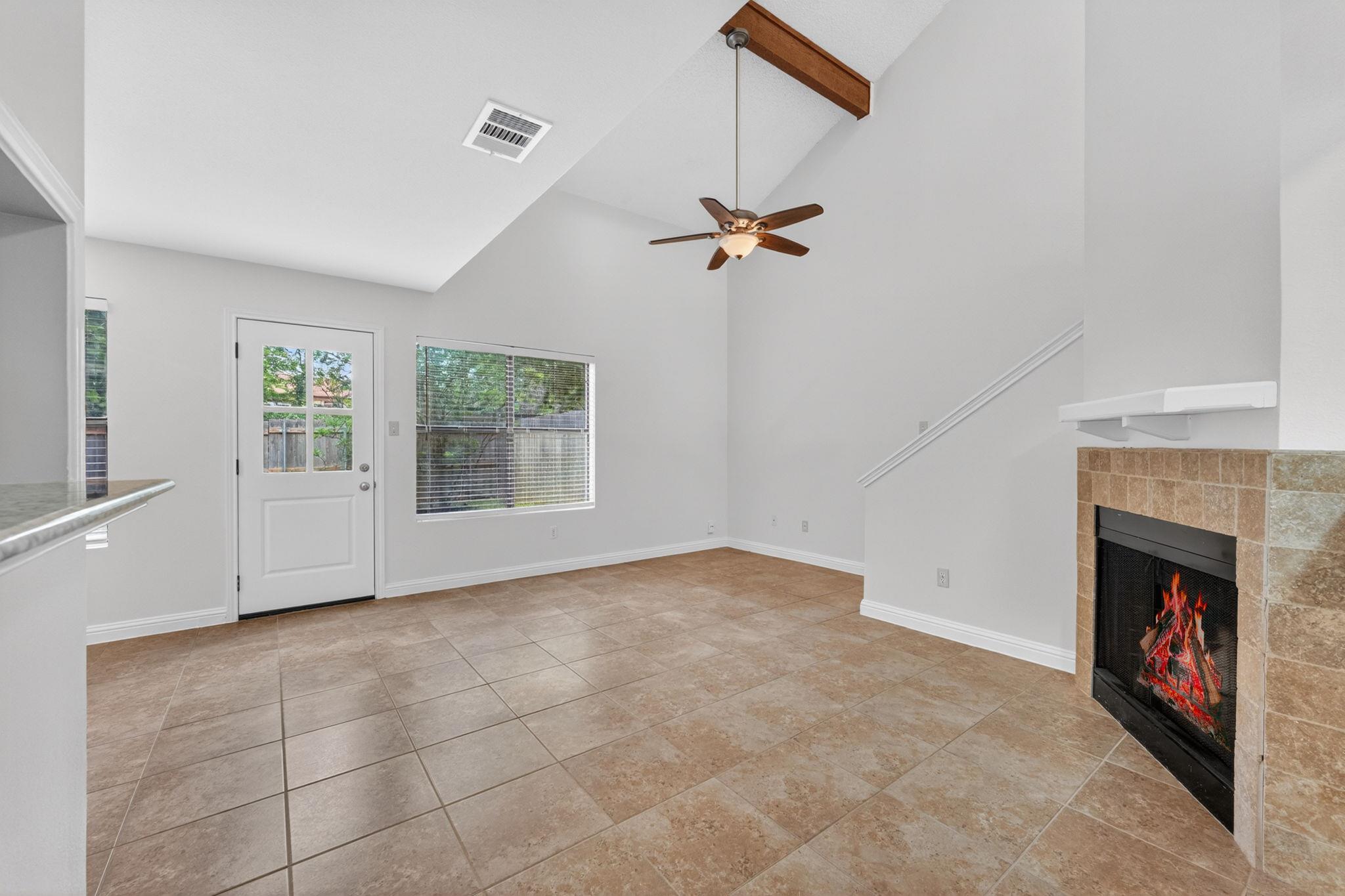 512 Eberhart Ln # 203, Austin, TX 78745