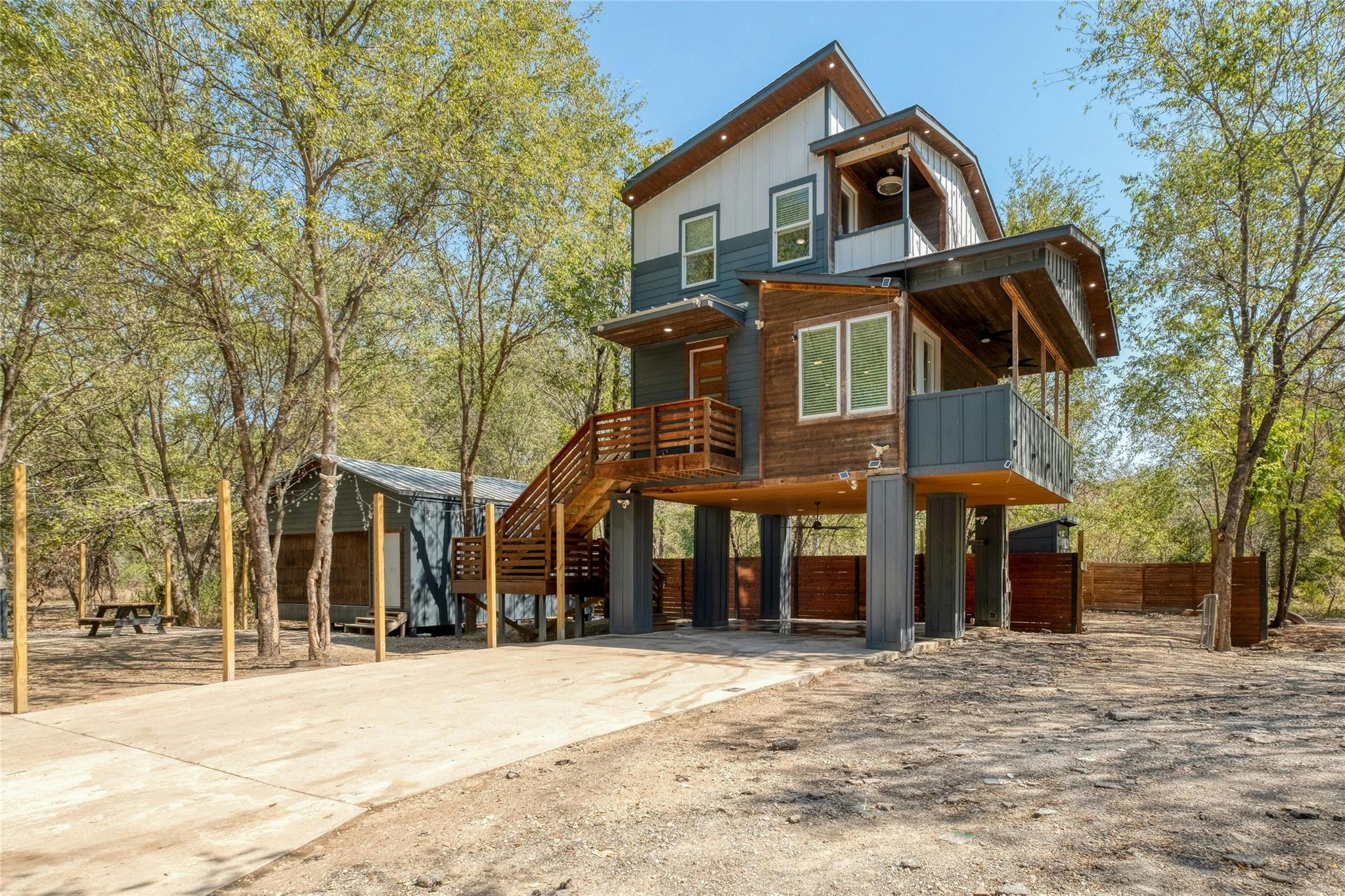 4005 Veldt Dr, Austin, TX 78725