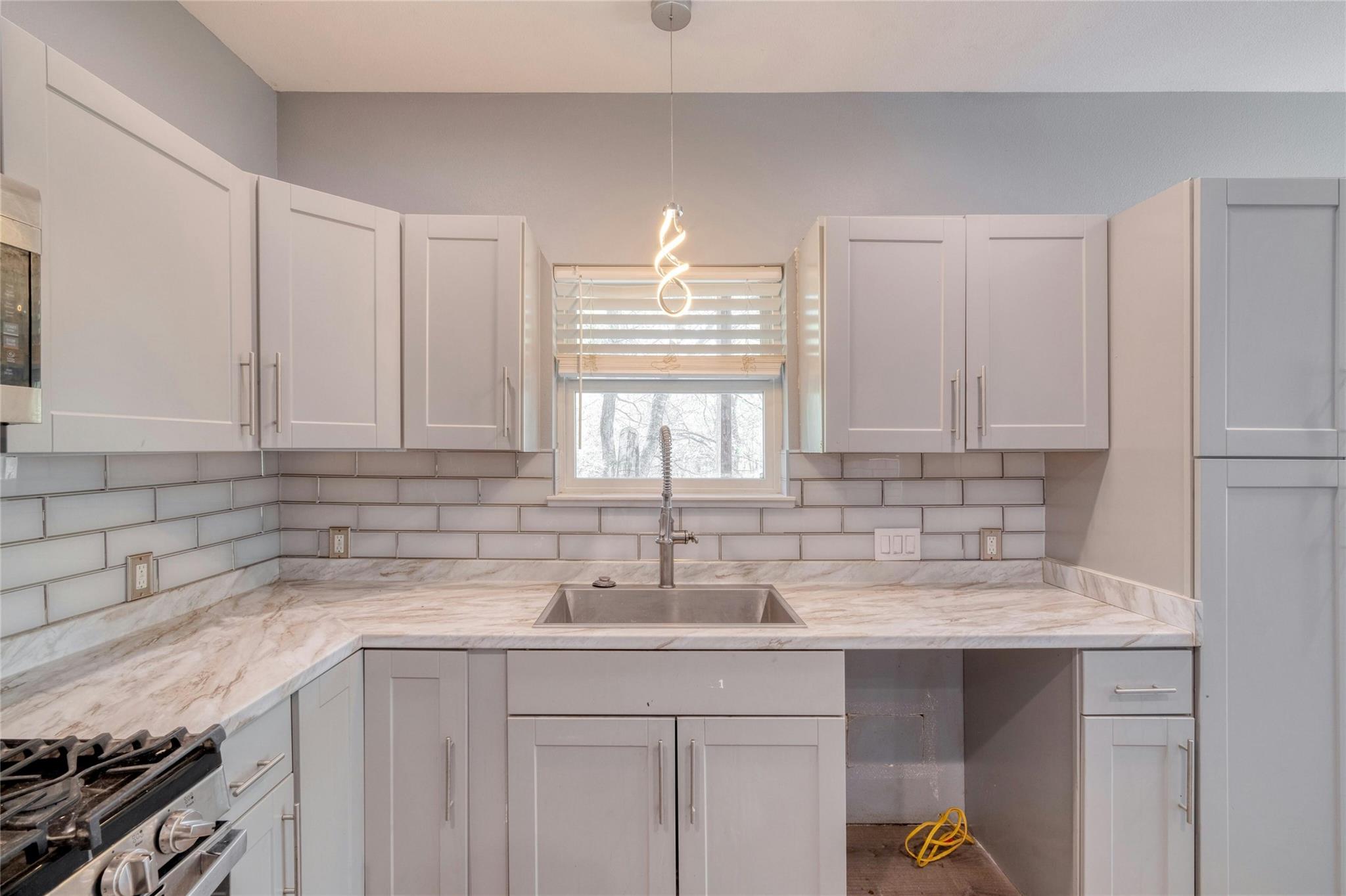 4005 Veldt Dr, Austin, TX 78725