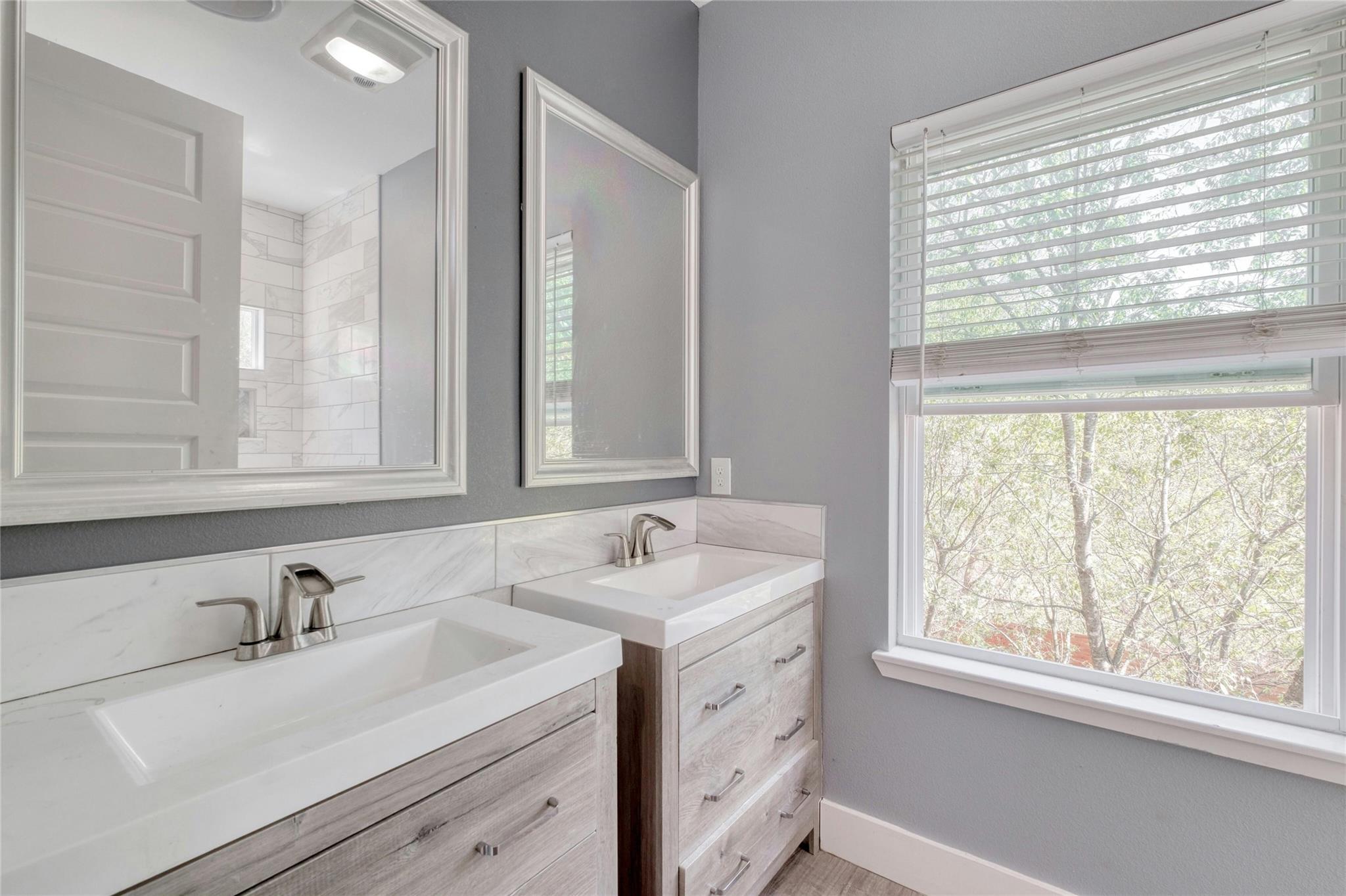 4005 Veldt Dr, Austin, TX 78725