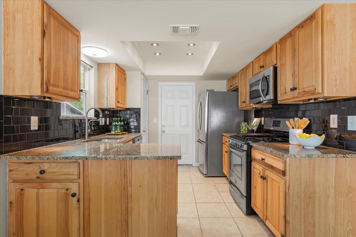 7805 Manassas Dr, Austin, TX 78745