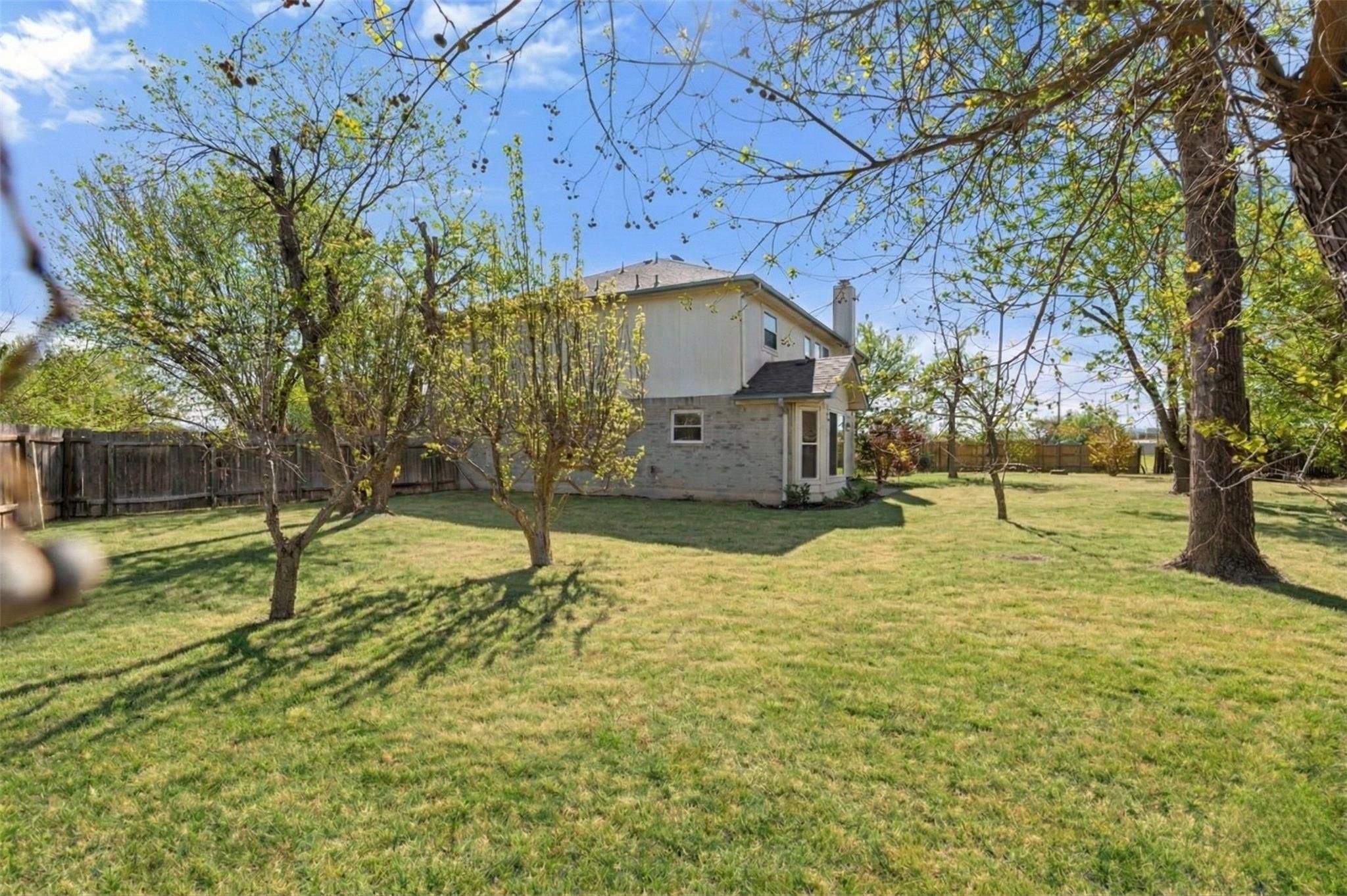 1011 Hayden Way, Round Rock, TX 78664