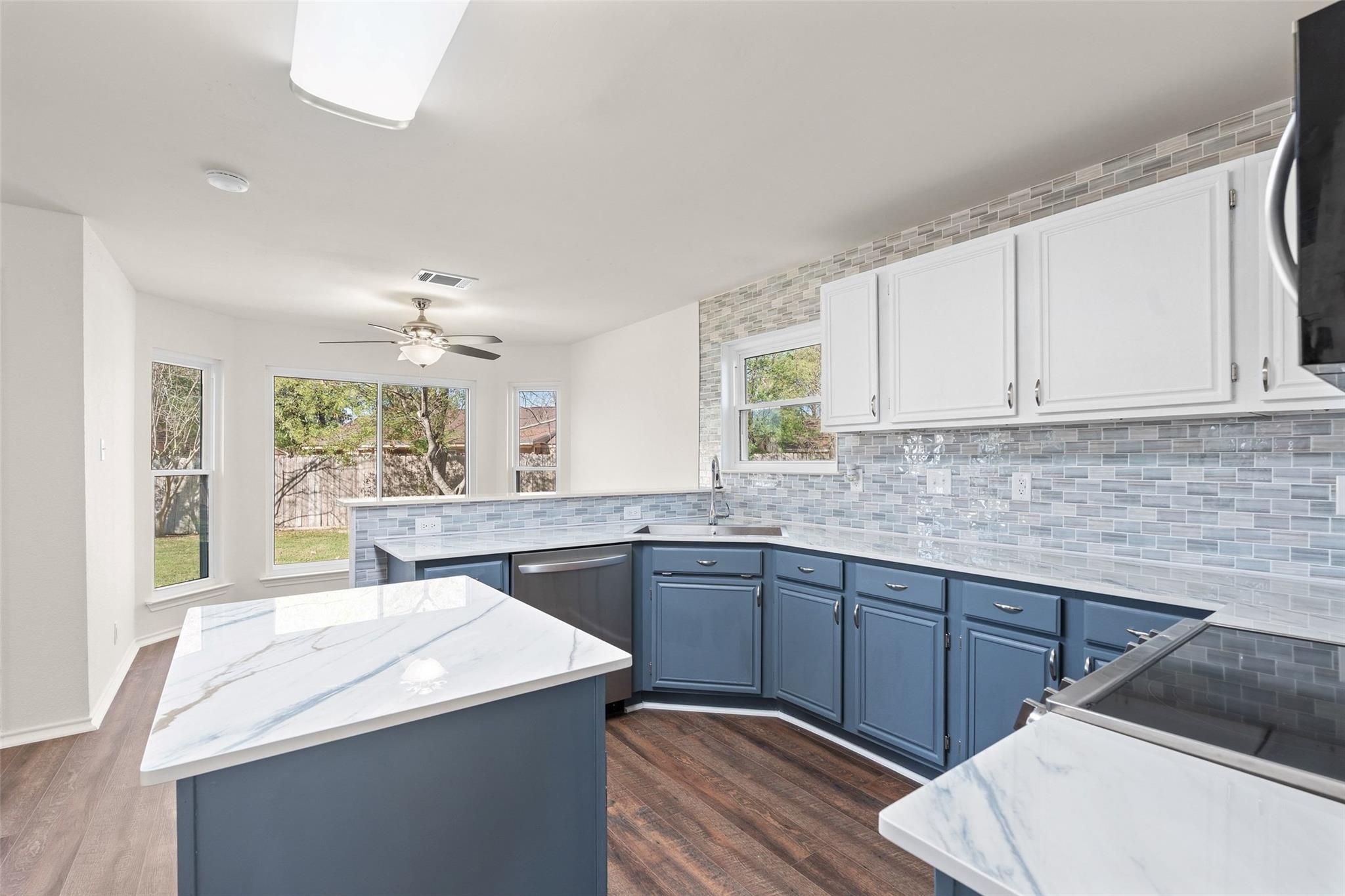 1011 Hayden Way, Round Rock, TX 78664