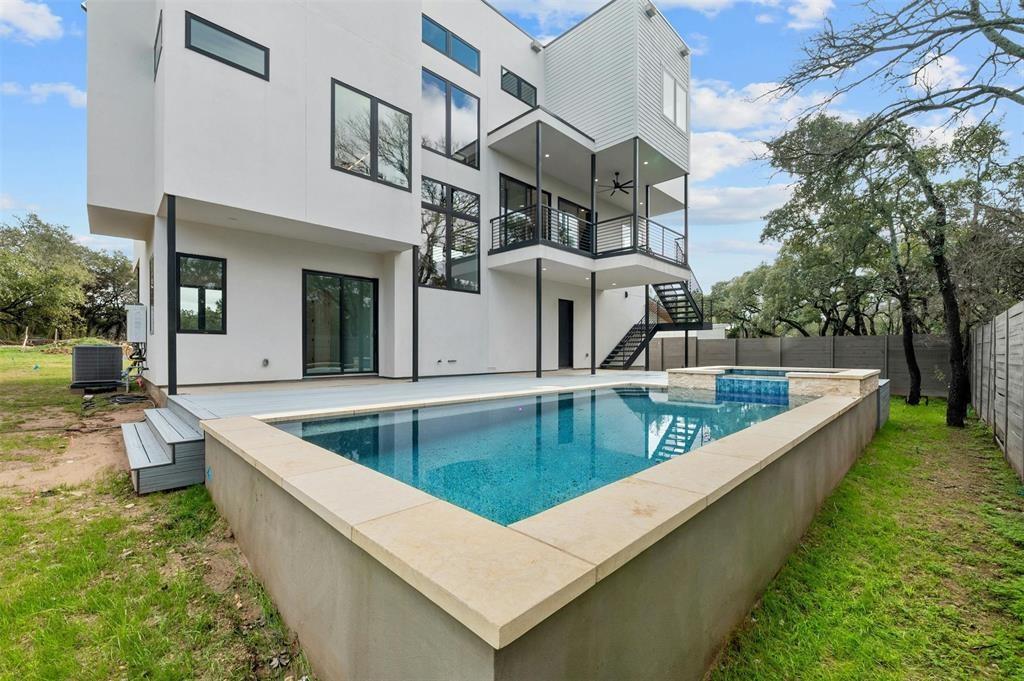 200 N Lake Hills Dr, Austin, TX 78733