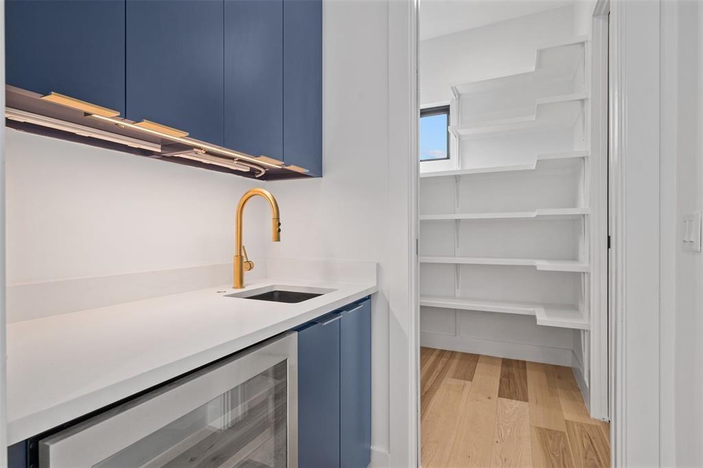 200 N Lake Hills Dr, Austin, TX 78733