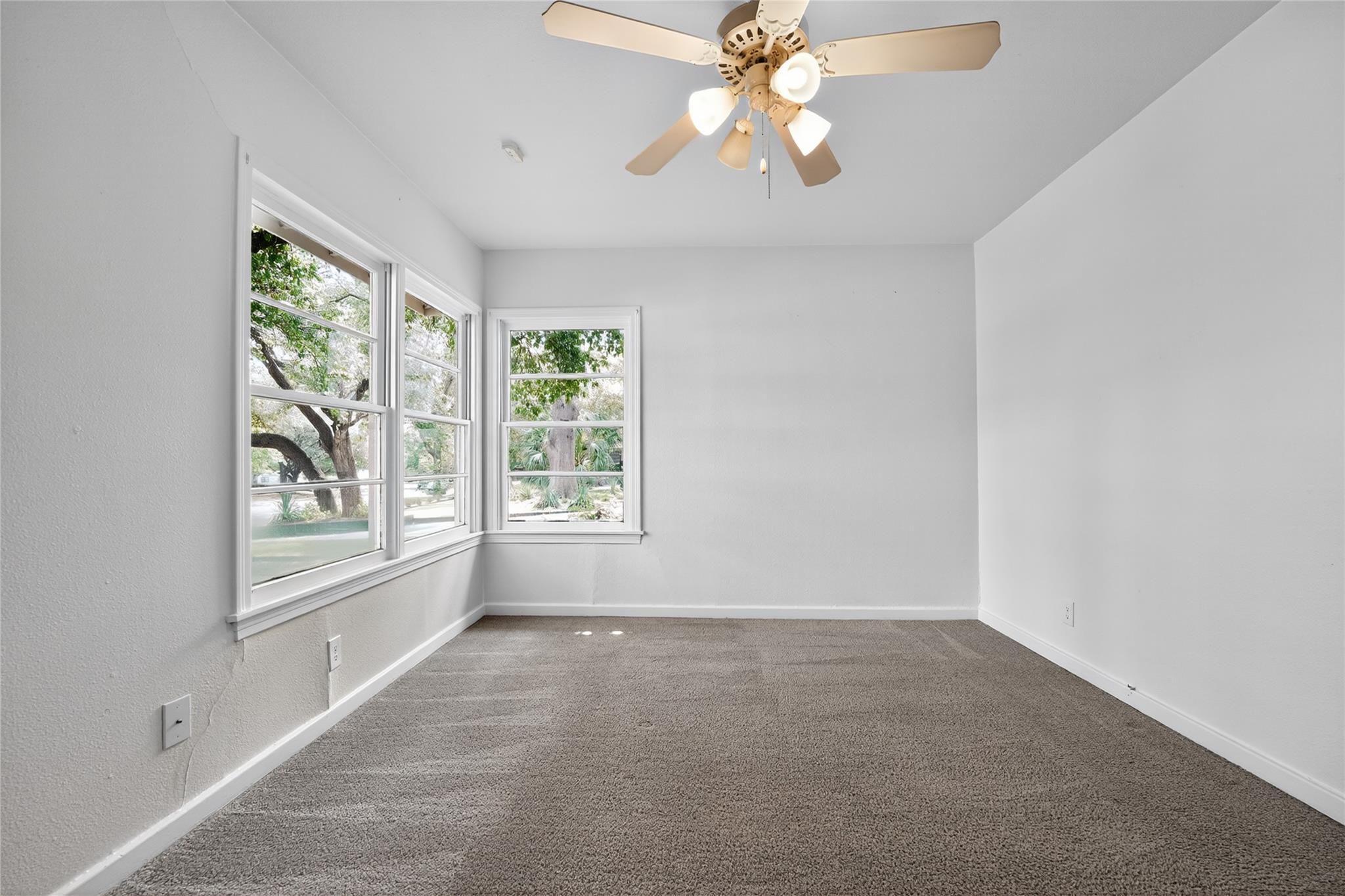 6106 Bull Crk, Austin, TX 78757