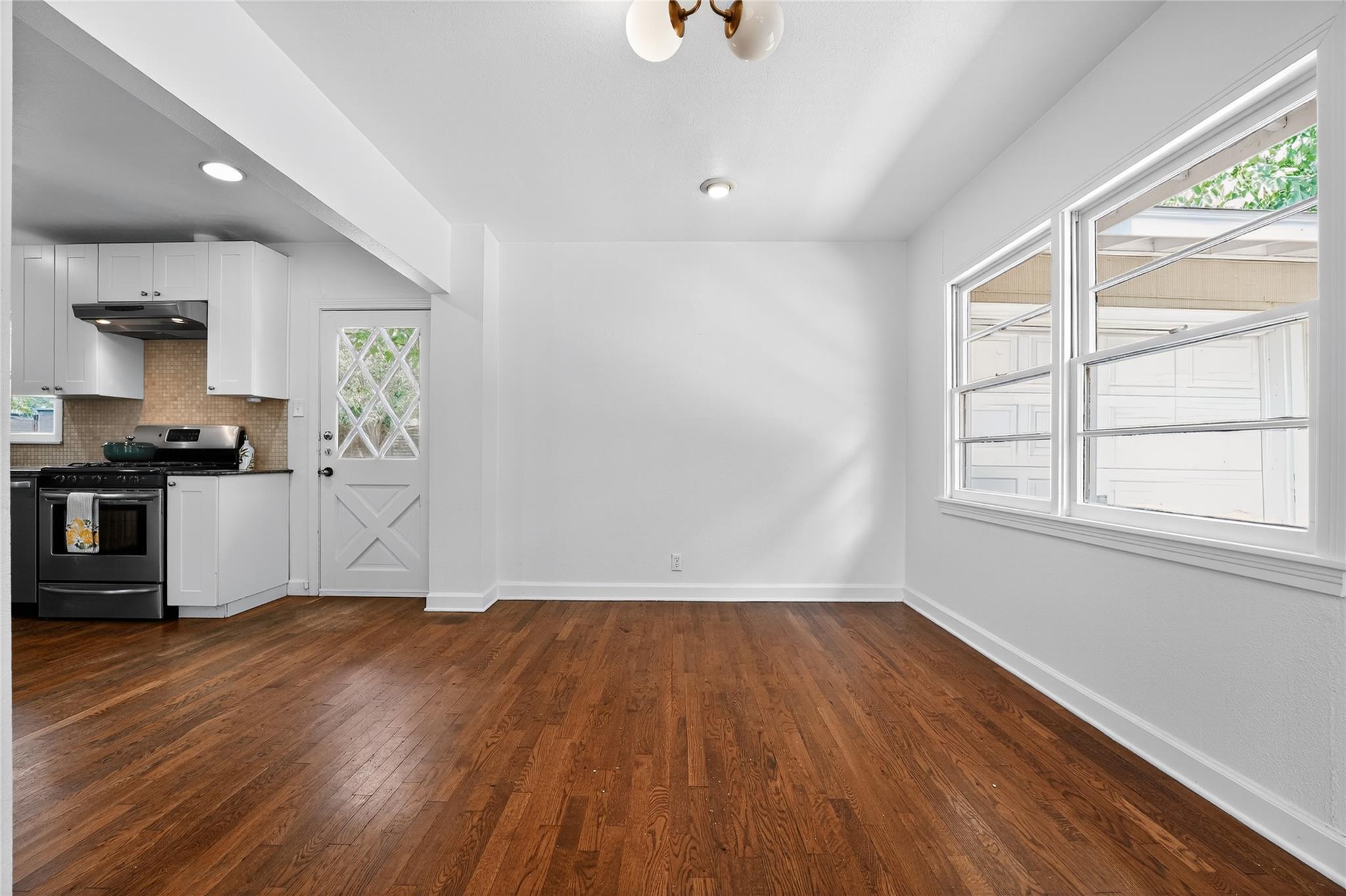 6106 Bull Crk, Austin, TX 78757