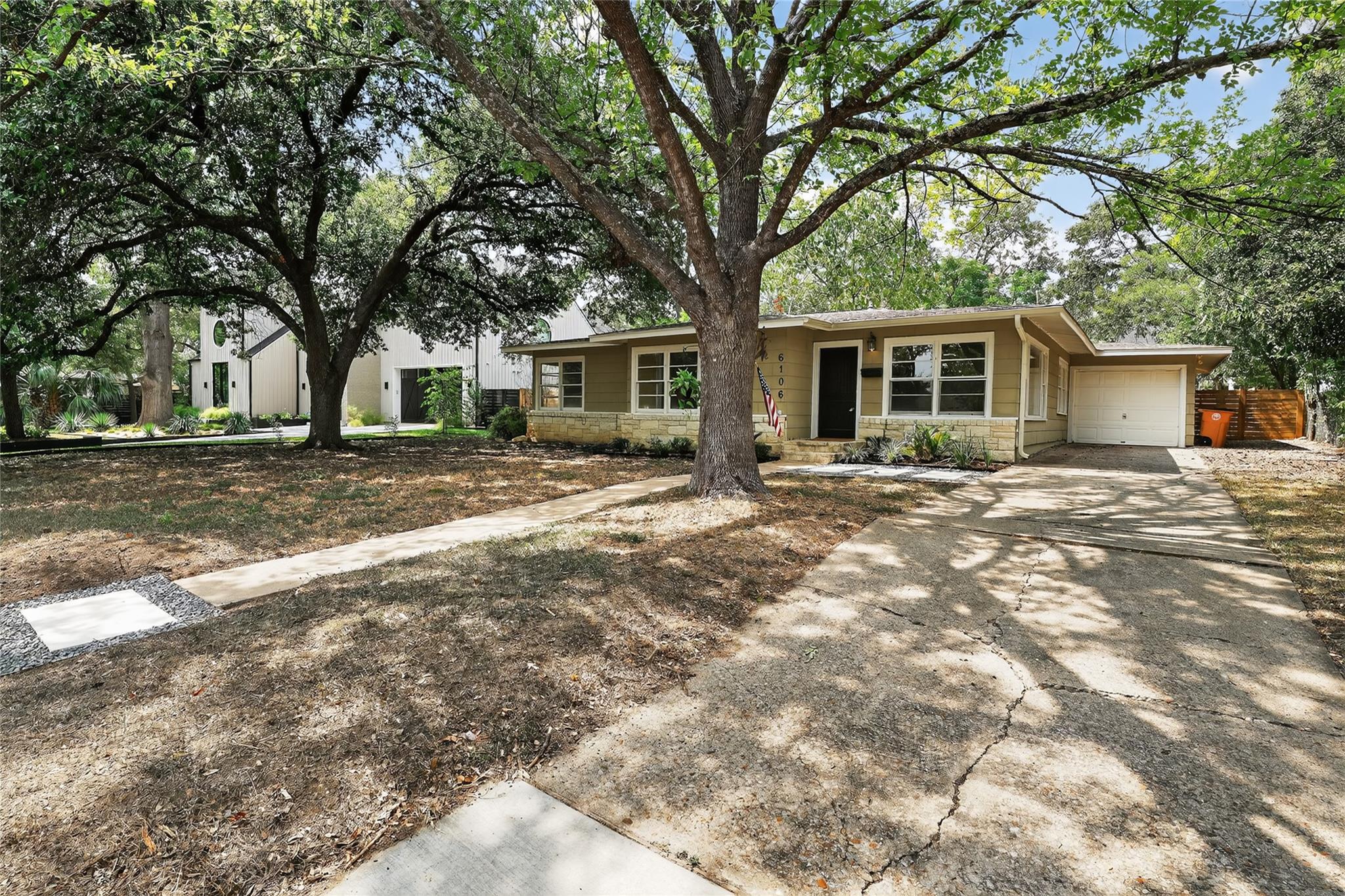 6106 Bull Crk, Austin, TX 78757