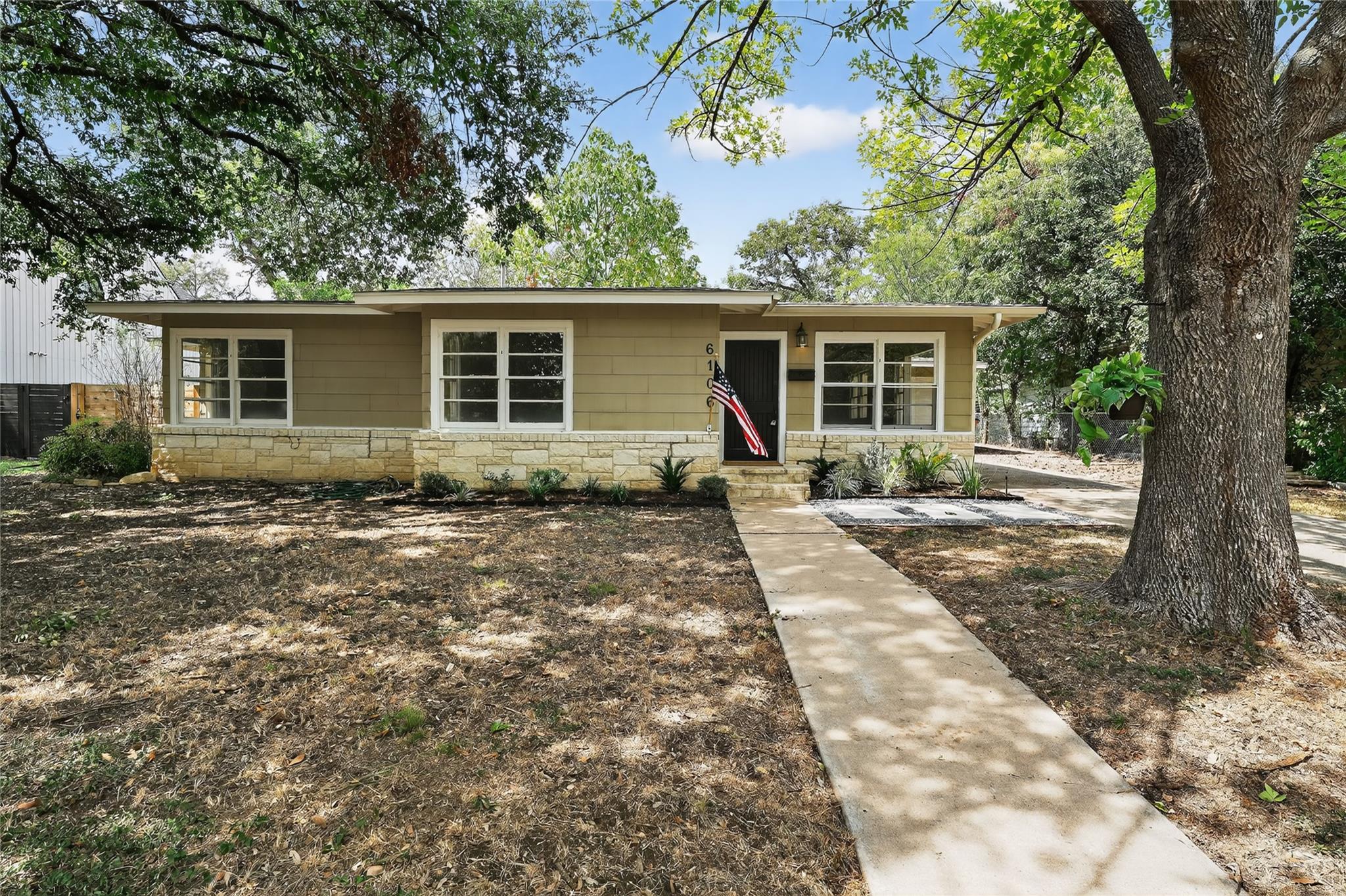 6106 Bull Crk, Austin, TX 78757