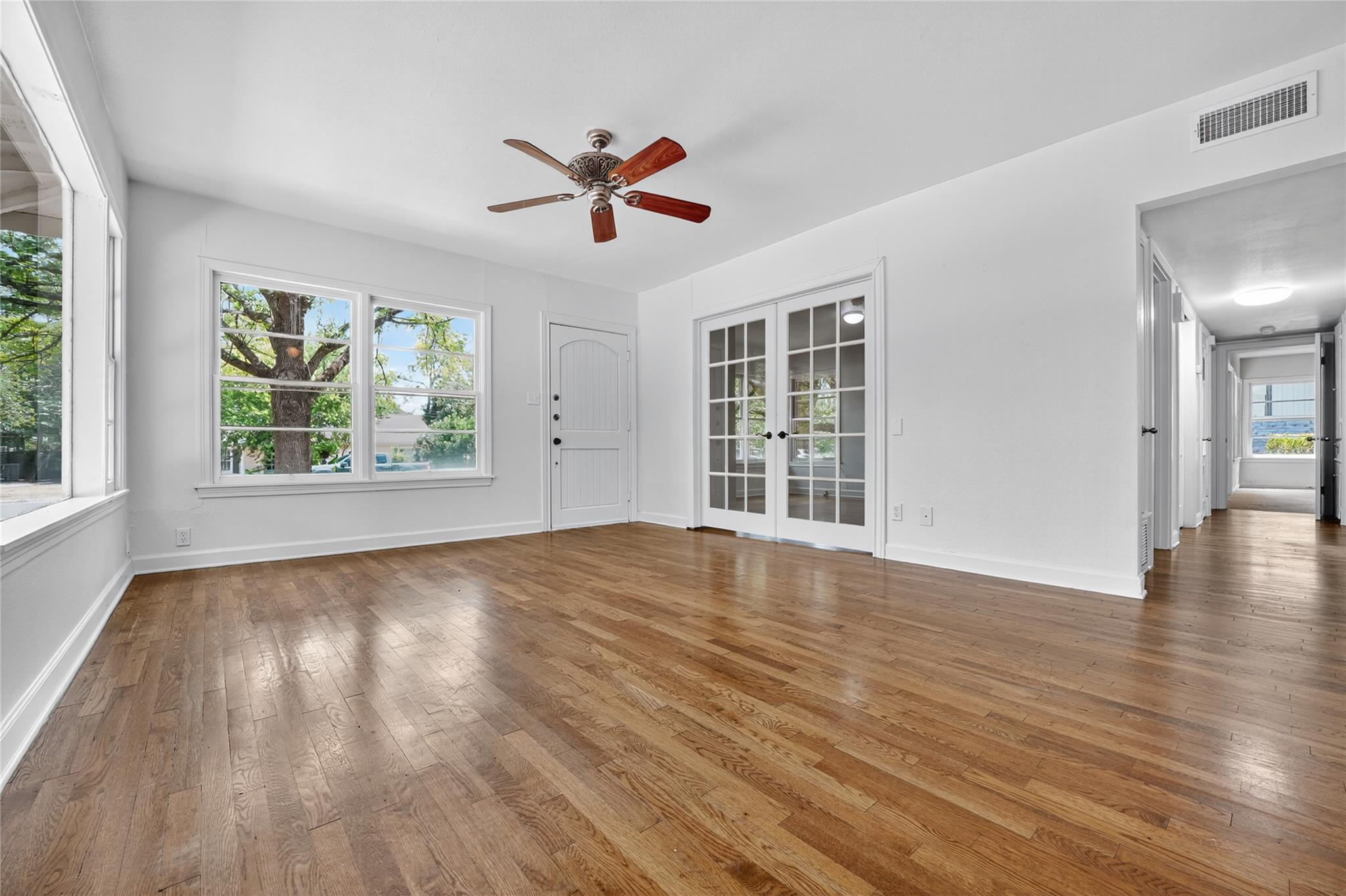 6106 Bull Crk, Austin, TX 78757