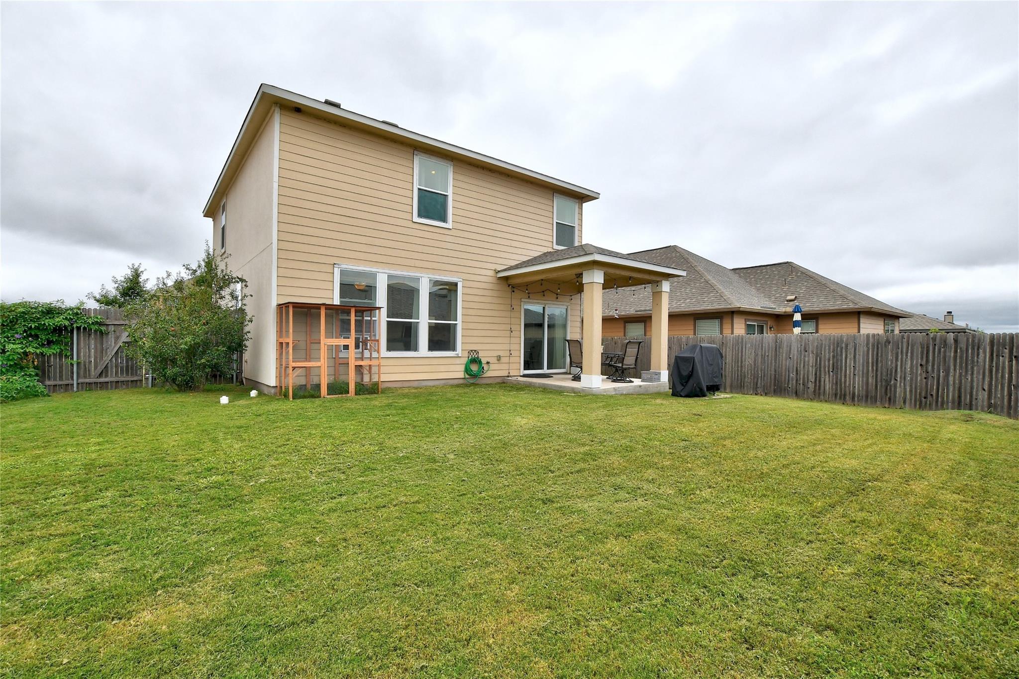 9017 Norwich Castle Dr, Austin, TX 78747