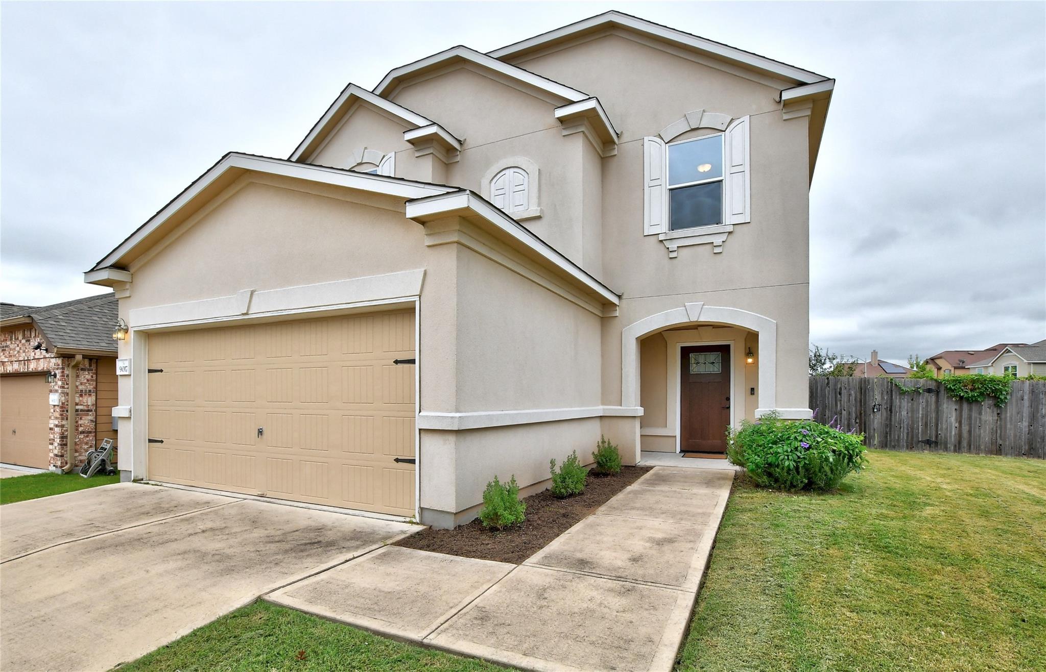 9017 Norwich Castle Dr, Austin, TX 78747