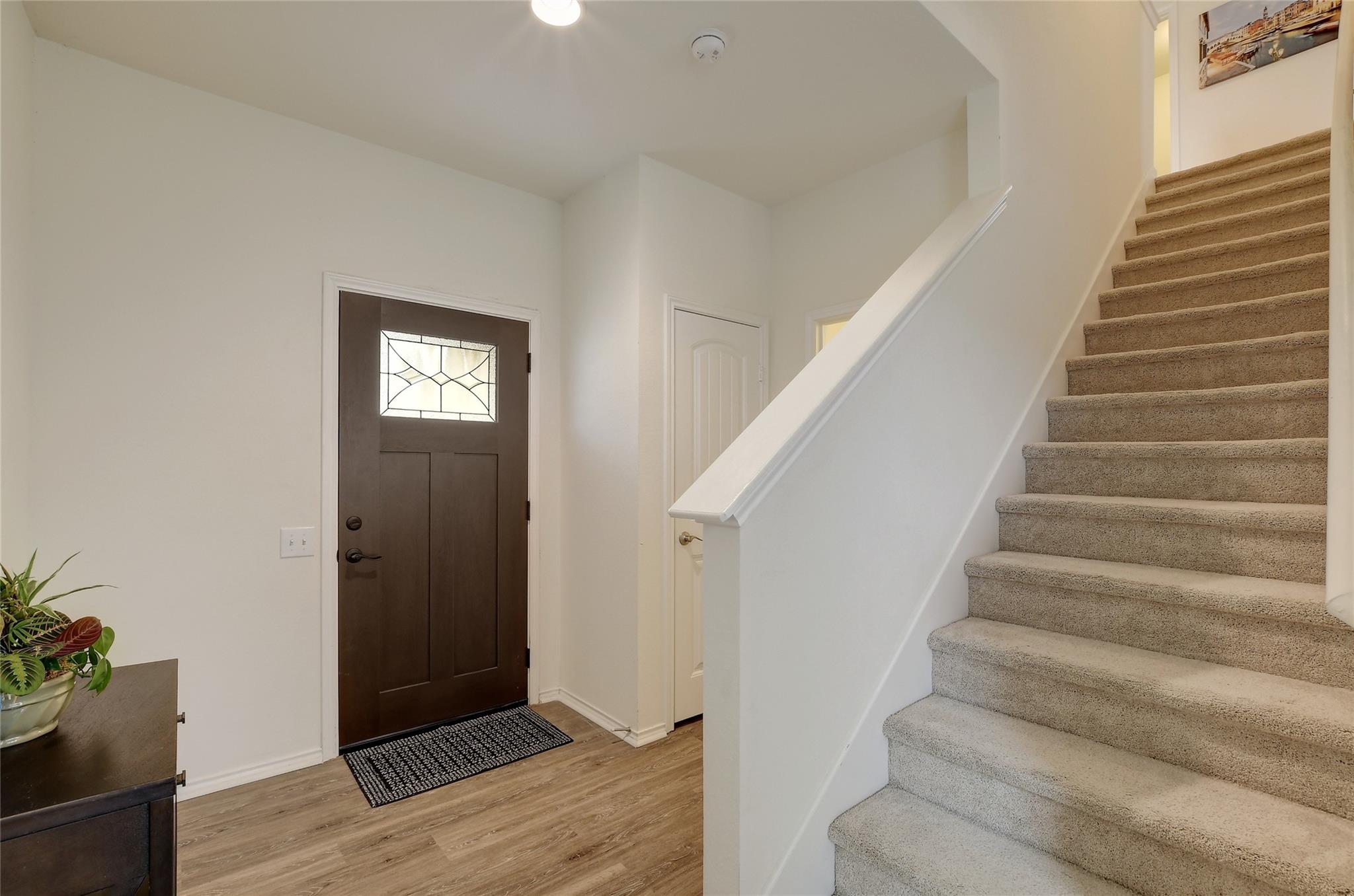 9017 Norwich Castle Dr, Austin, TX 78747