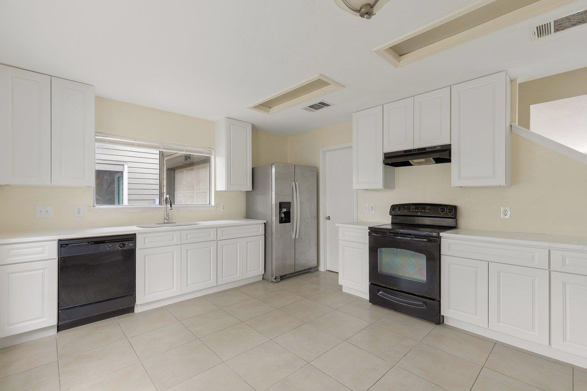 10341 Garbacz Dr, Austin, TX 78748