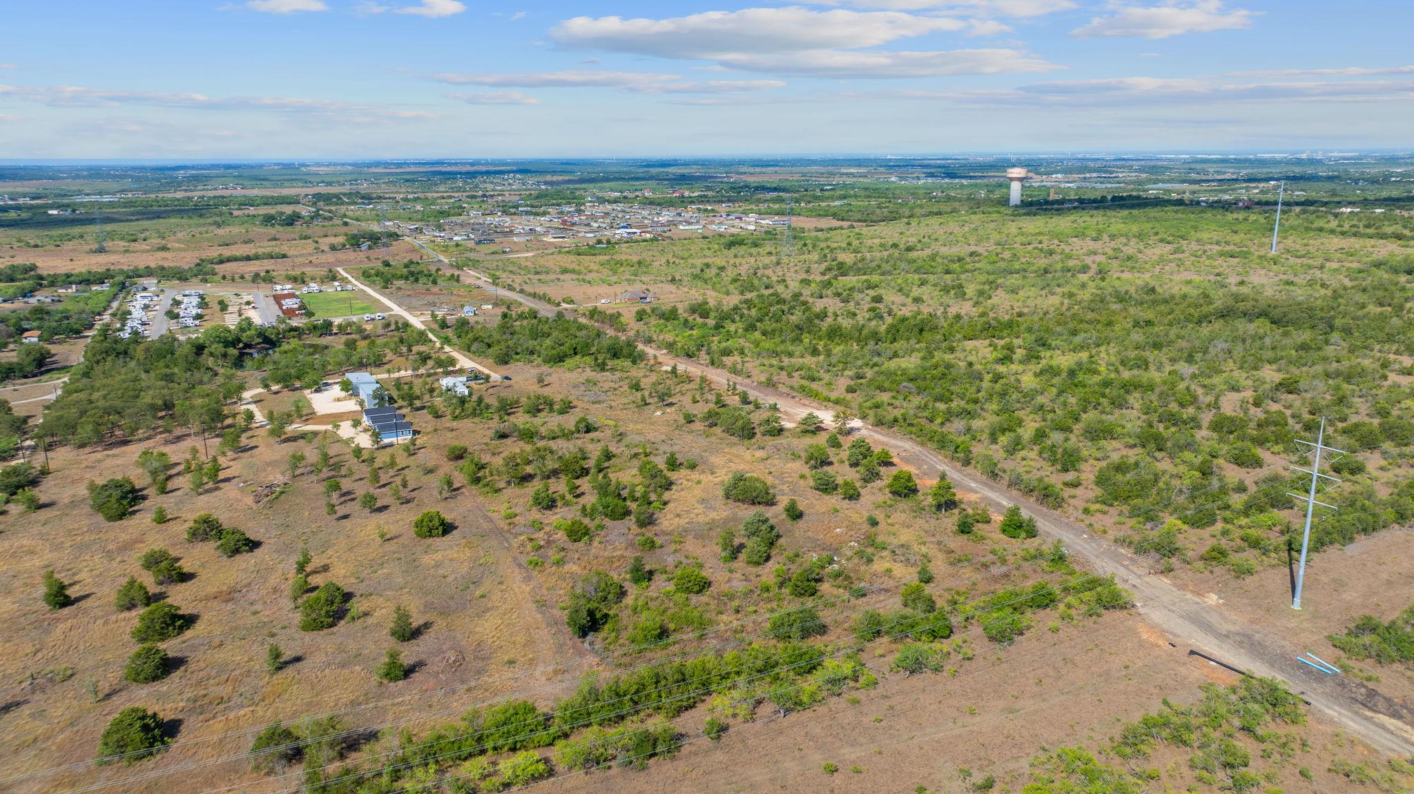 1087 Schubert Ln # B, Kyle, TX 78640