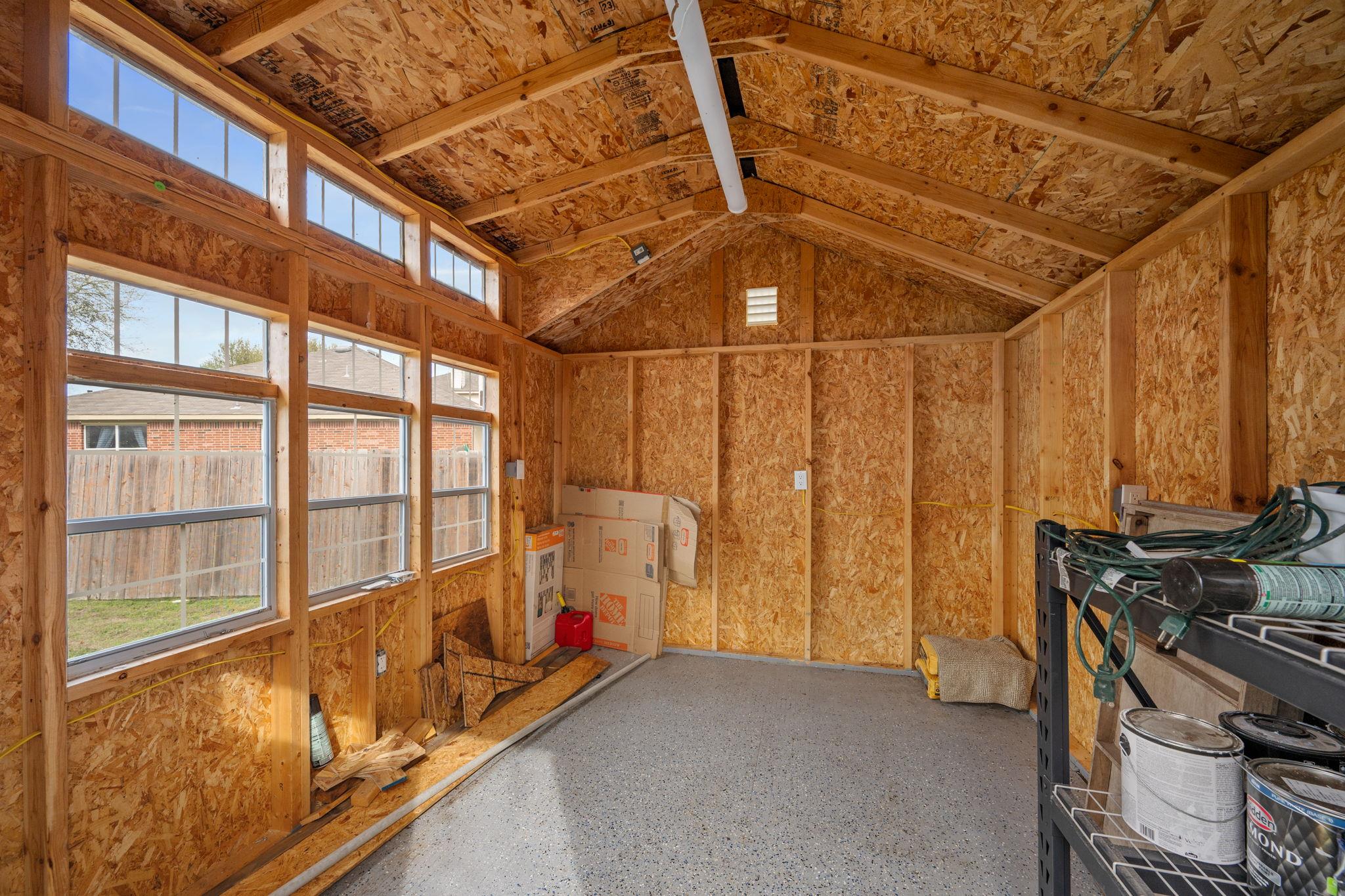 304 Gainer Dr, Hutto, TX 78634