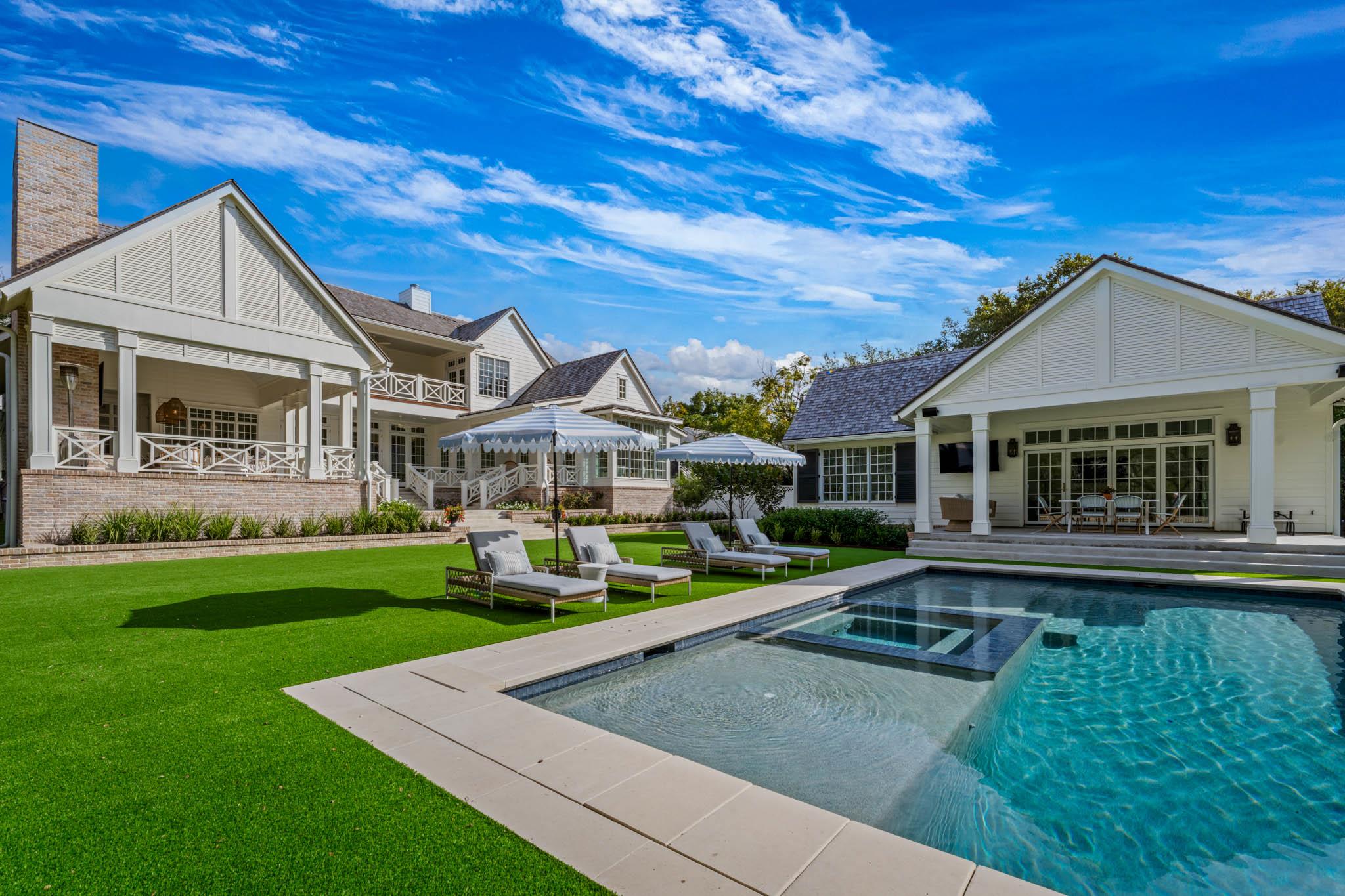 1755 Riada Dr, New Braunfels, TX 78132