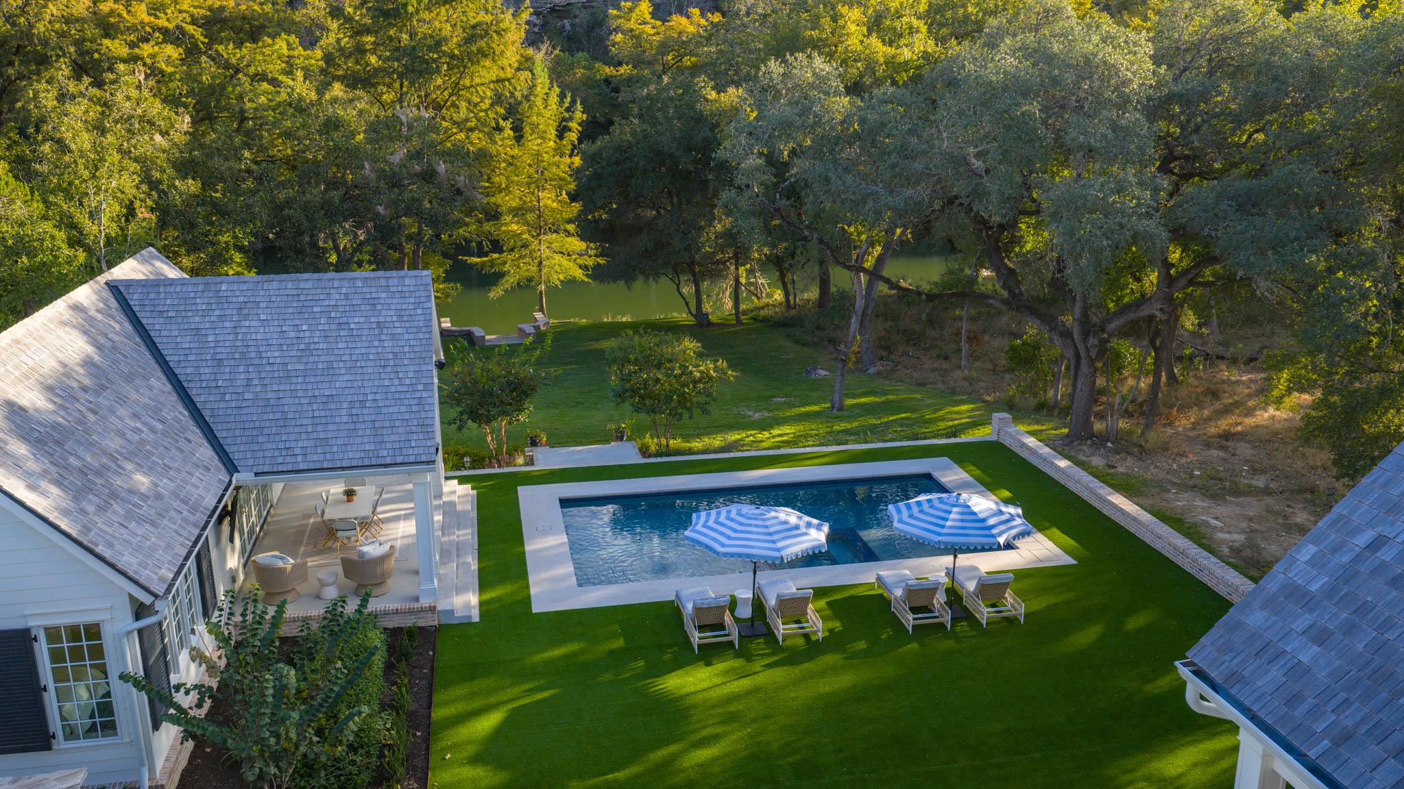 1755 Riada Dr, New Braunfels, TX 78132