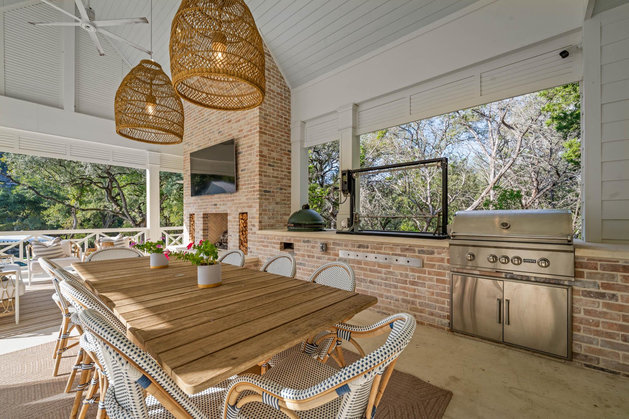 1755 Riada Dr, New Braunfels, TX 78132