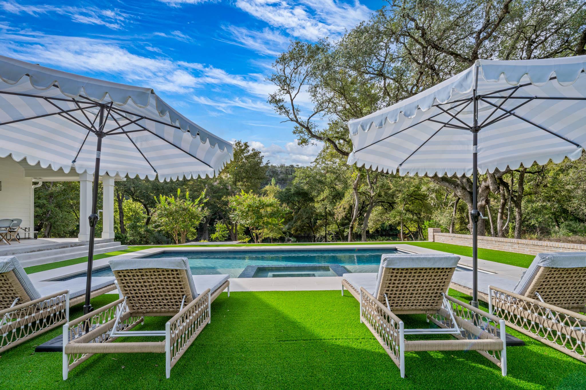 1755 Riada Dr, New Braunfels, TX 78132