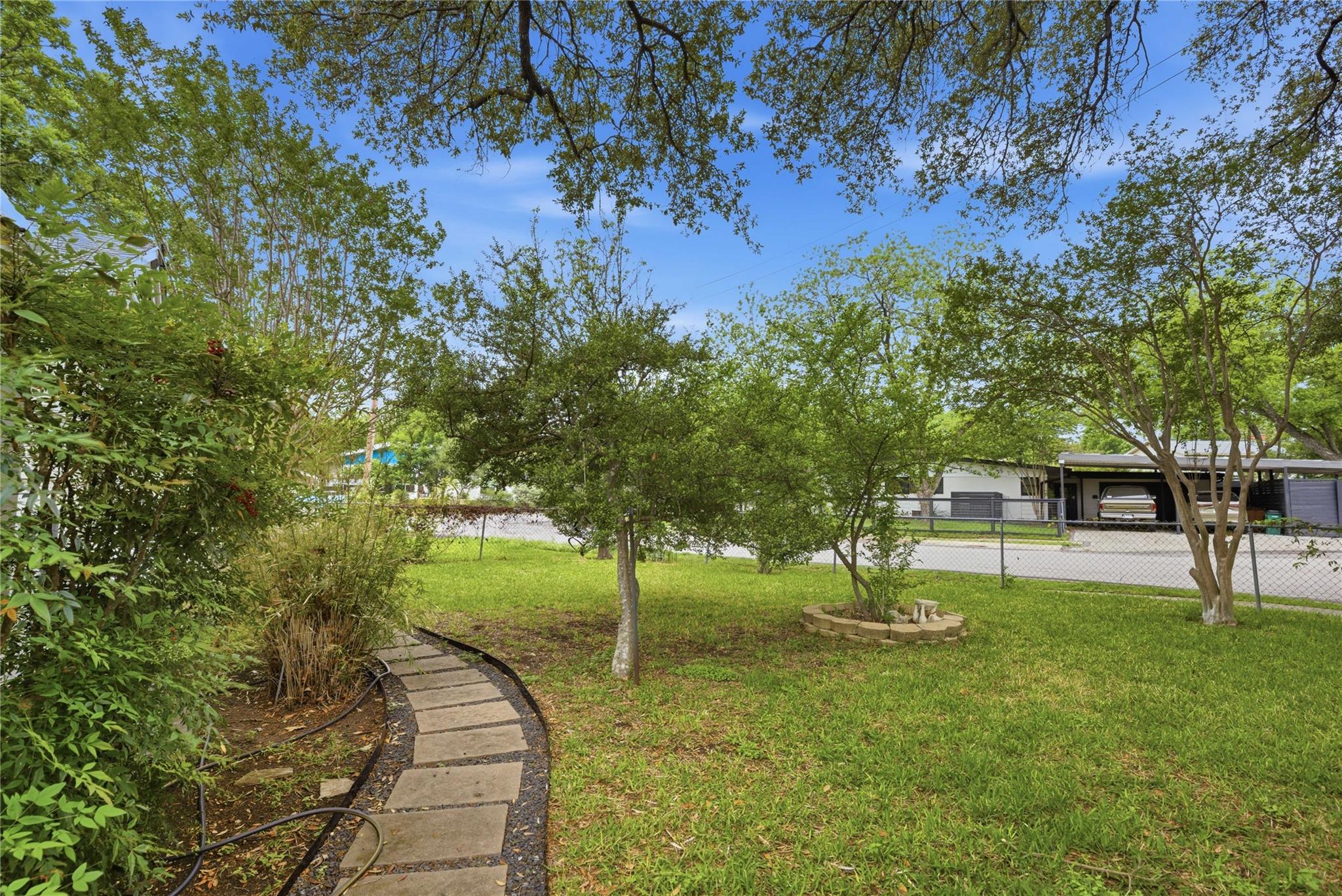 2902 Dover Pl, Austin, TX 78757