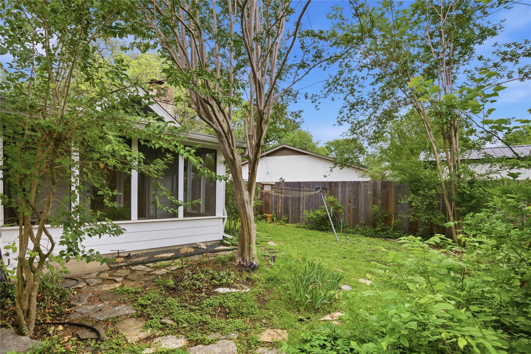 2902 Dover Pl, Austin, TX 78757